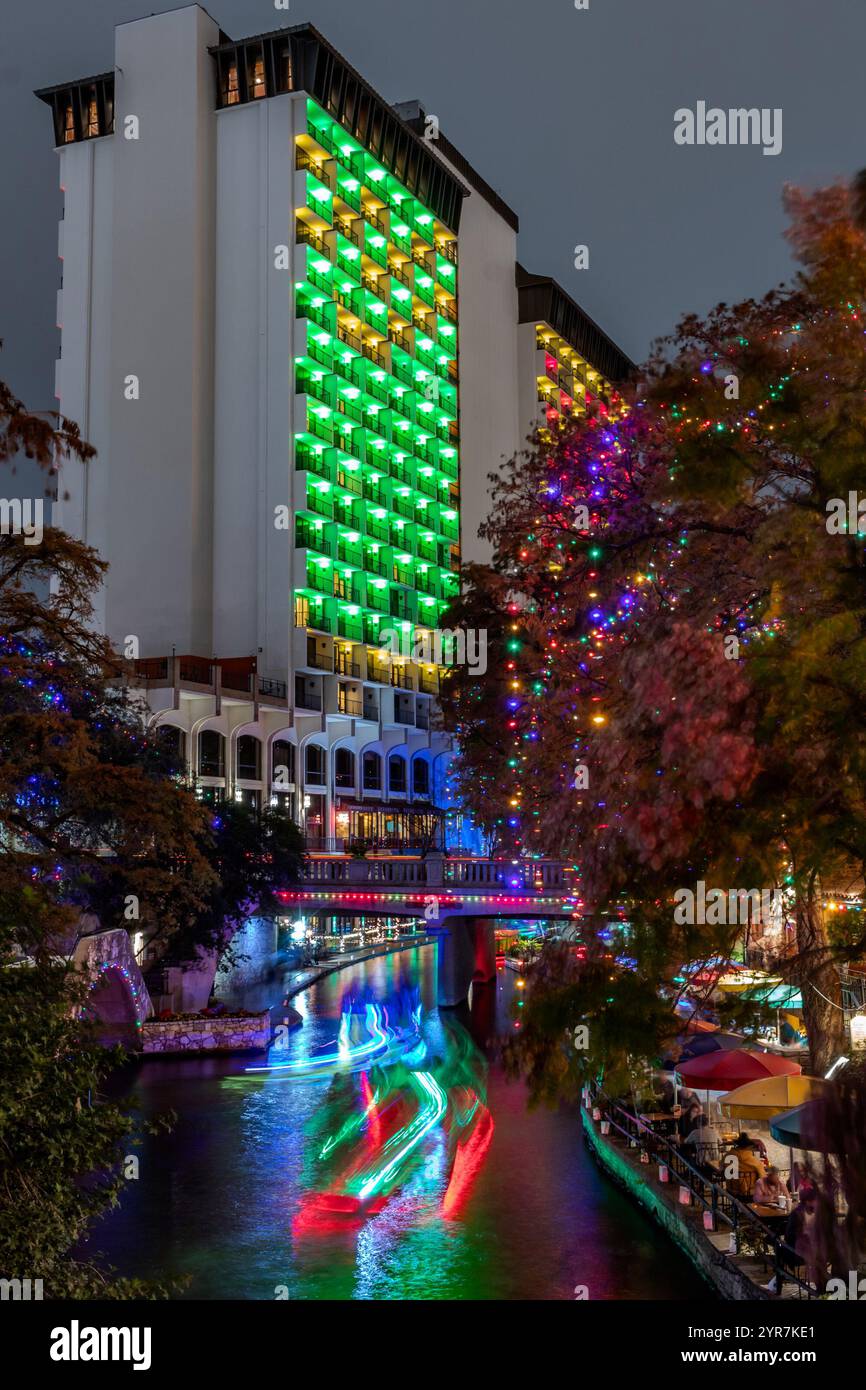 San antonio river skyline hi-res stock photography and images - Alamy