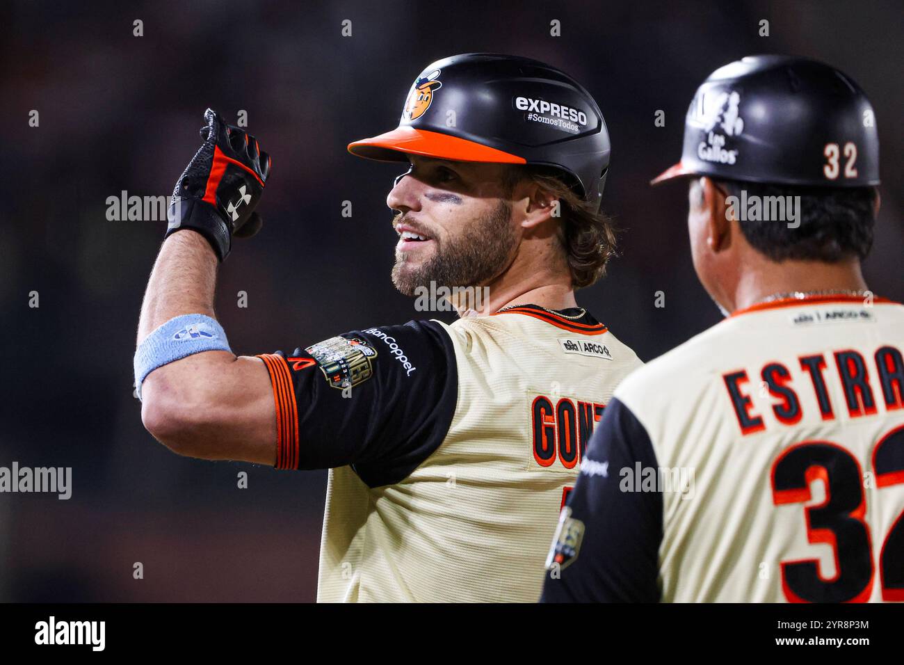 HERMOSILLO, MEXICO - NOVEMBER 29: Luis Gonzalezz of Los Naranjeros de Hermosillo reacts in the second inning,  during a Liga Arco Mexicana del Pacifico game between Aguilas and Naranjeros at estadio Fernando Valenzuela on November 29, 2024 in Hermosillo, Mexico.  (Photo by Luis Gutierrez/Norte Photo) Stock Photo