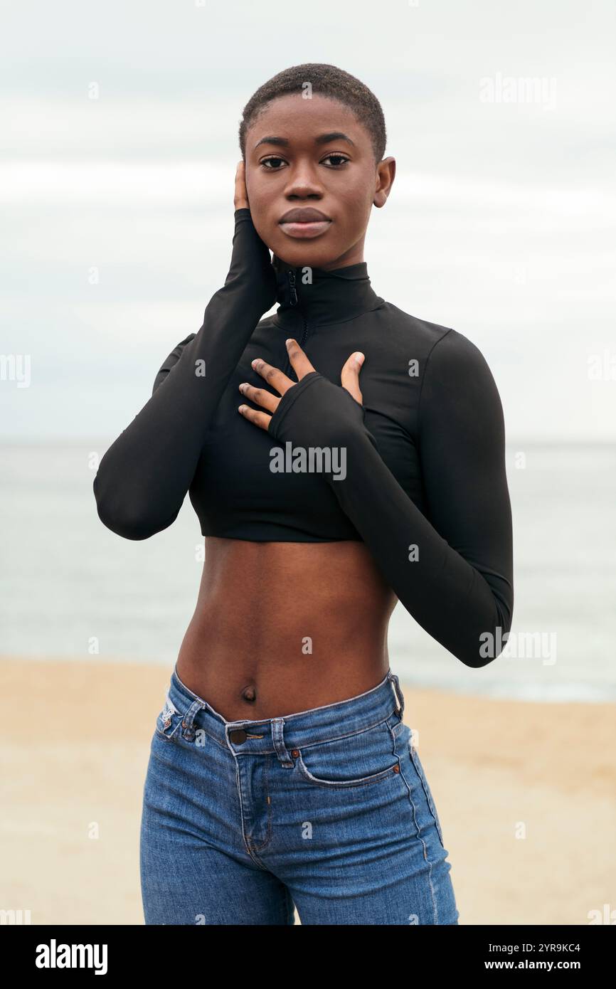 African american woman in denim hi-res stock photography and images - Alamy