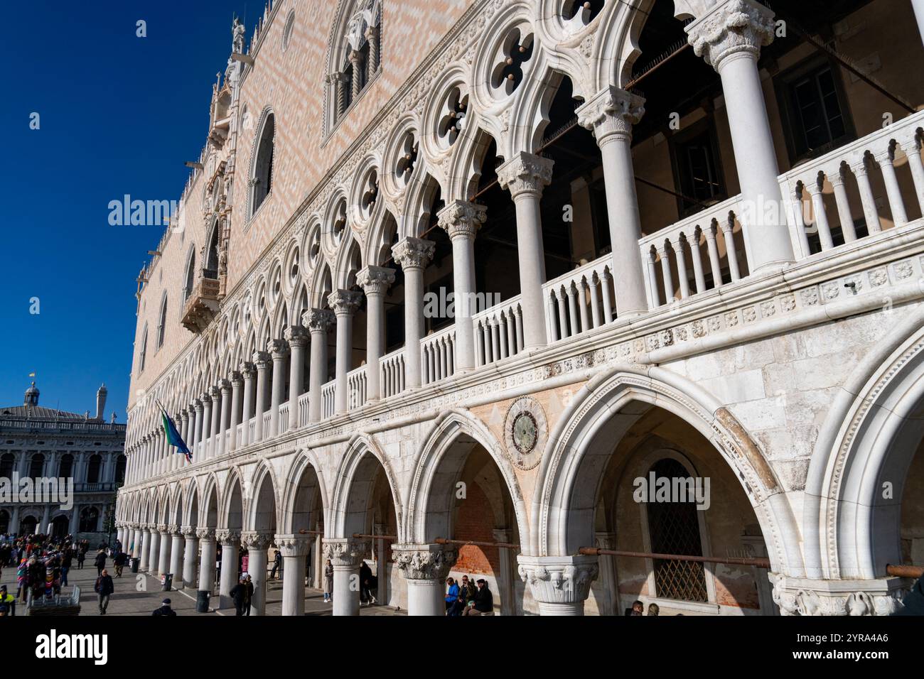 Venice doge's palace facade hi-res stock photography and images - Alamy