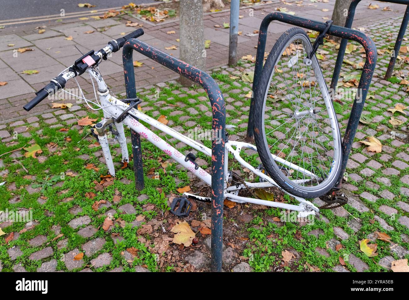 Damaged bike hi-res stock photography and images - Alamy