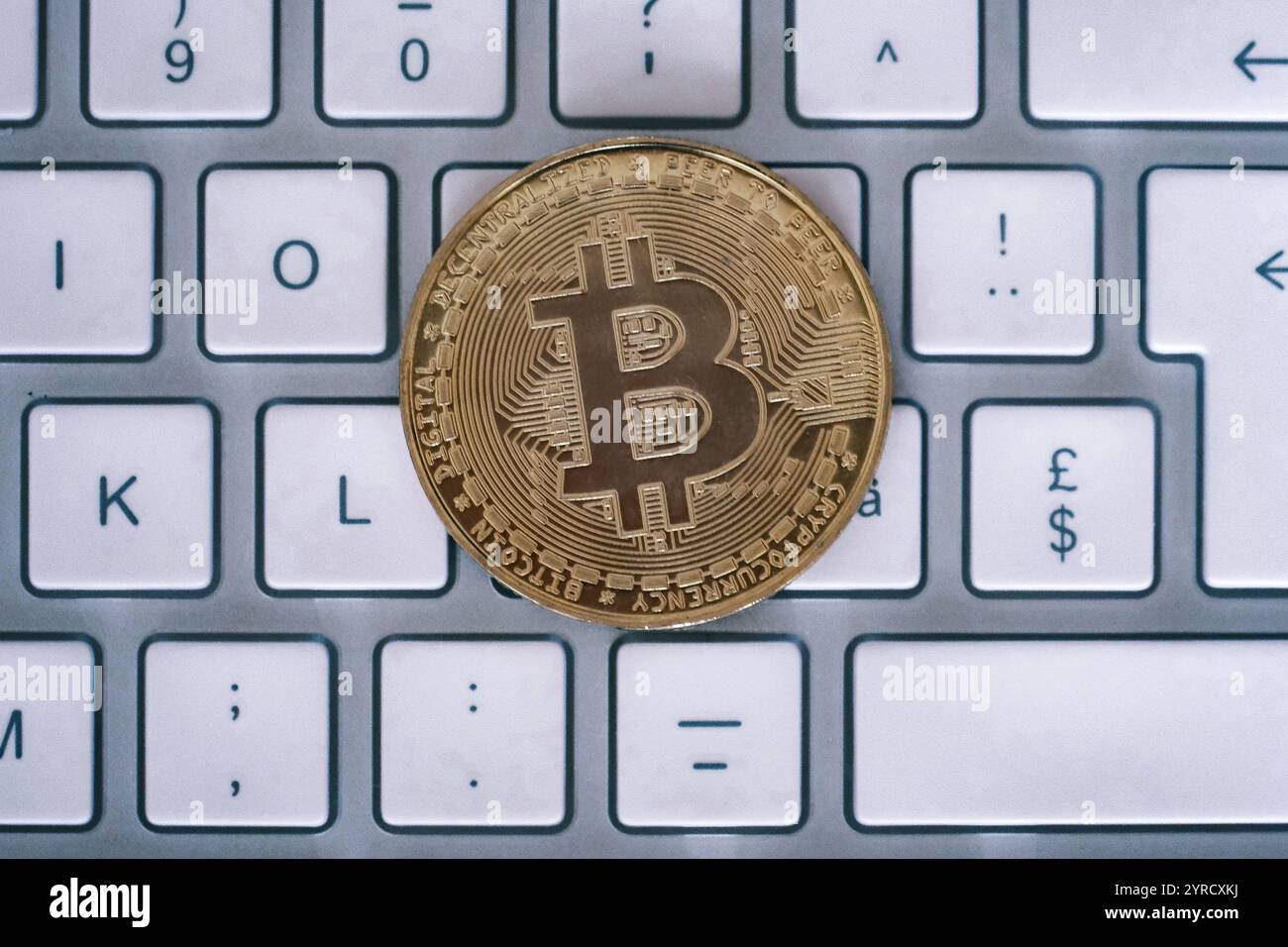 Neobanks hi-res stock photography and images - Alamy