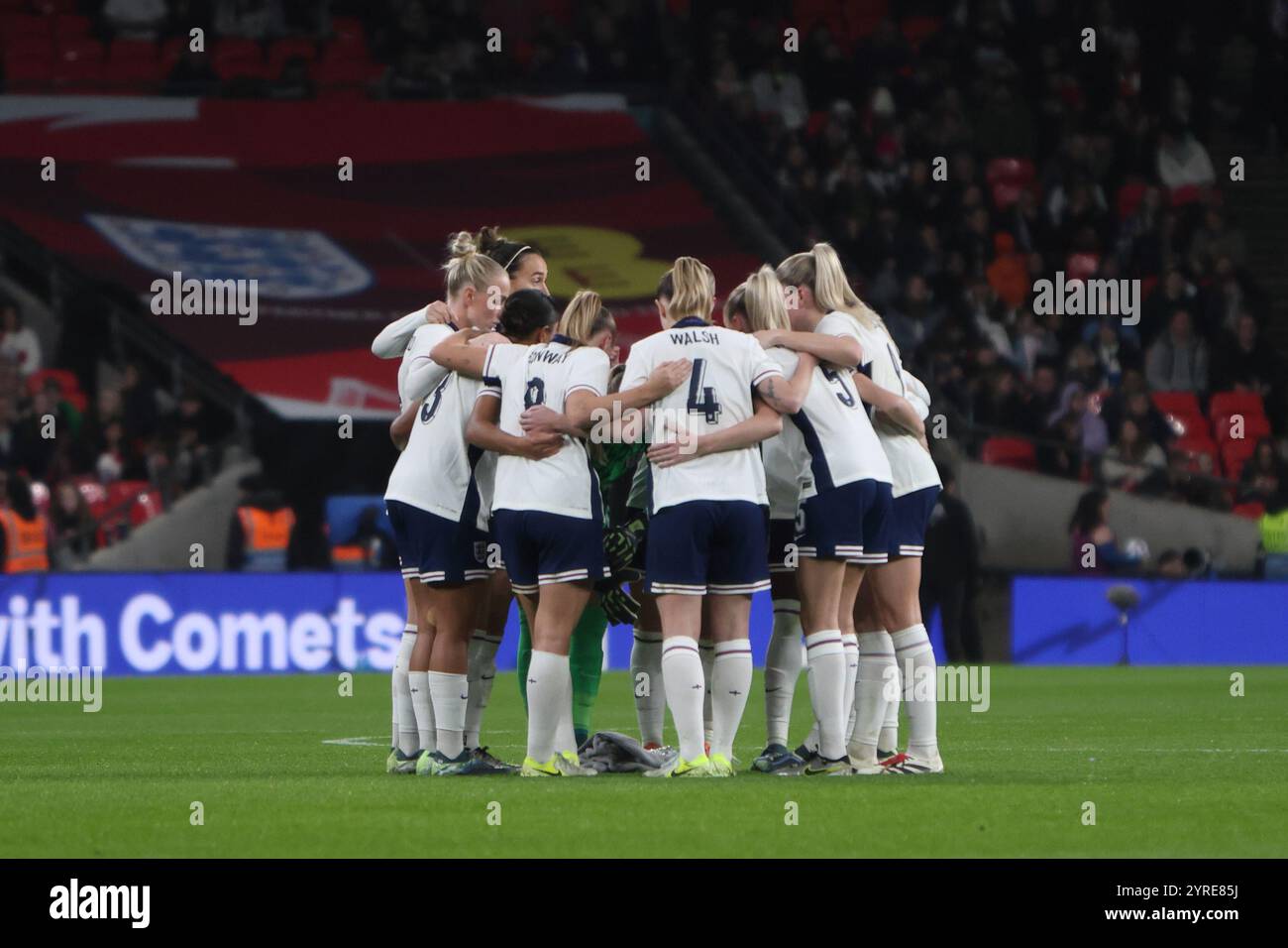 England team huddle England v USA Wembley Stadium London Lionesses ...
