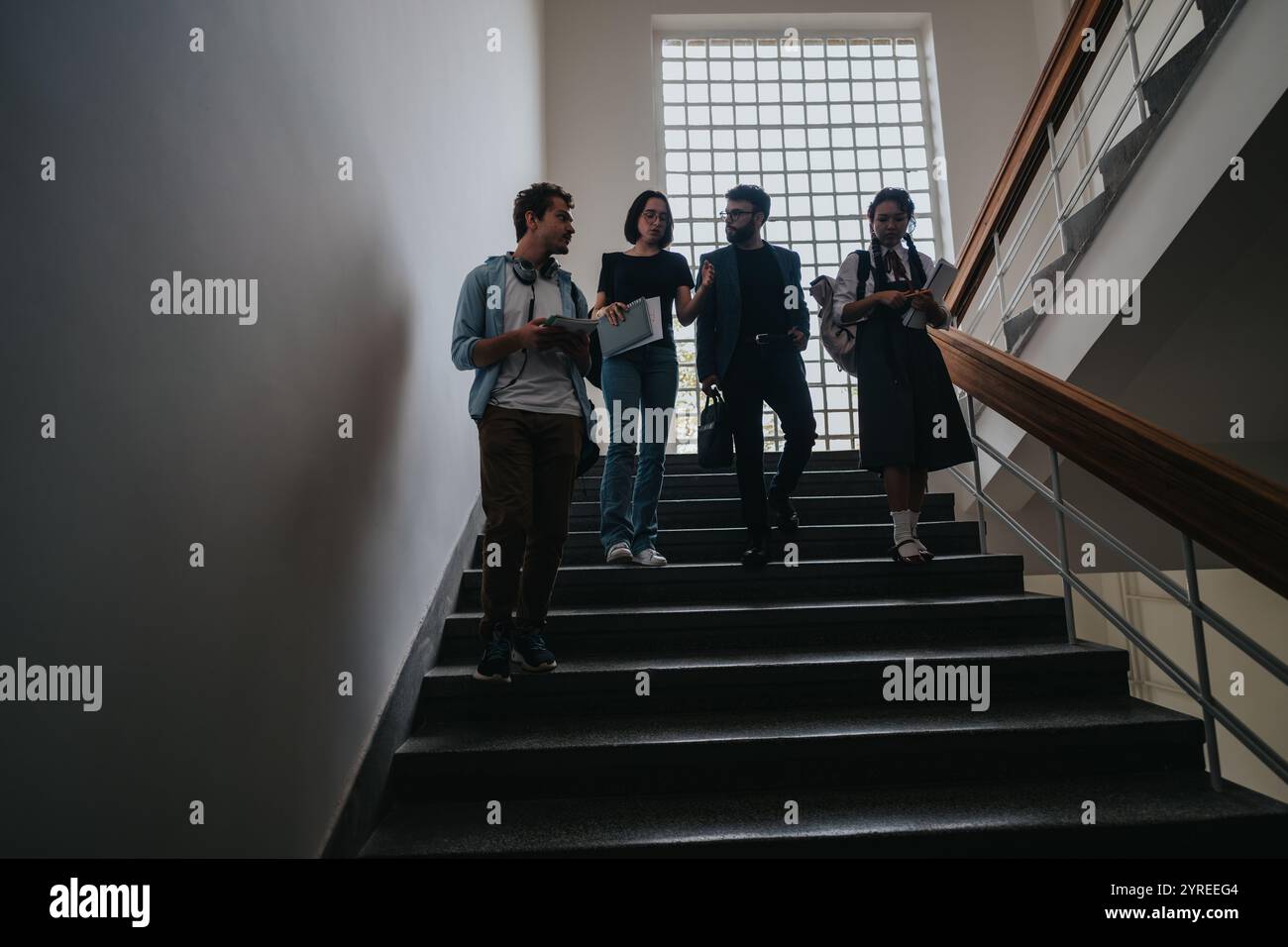Students hallway walking hi-res stock photography and images - Alamy