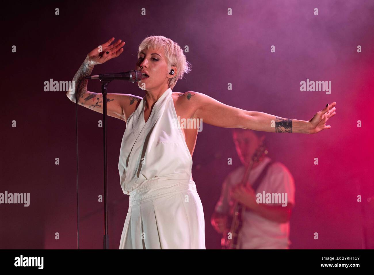 Teatro Augusteo, Naples, Italy, December 03, 2024, Malika Ayane during ...