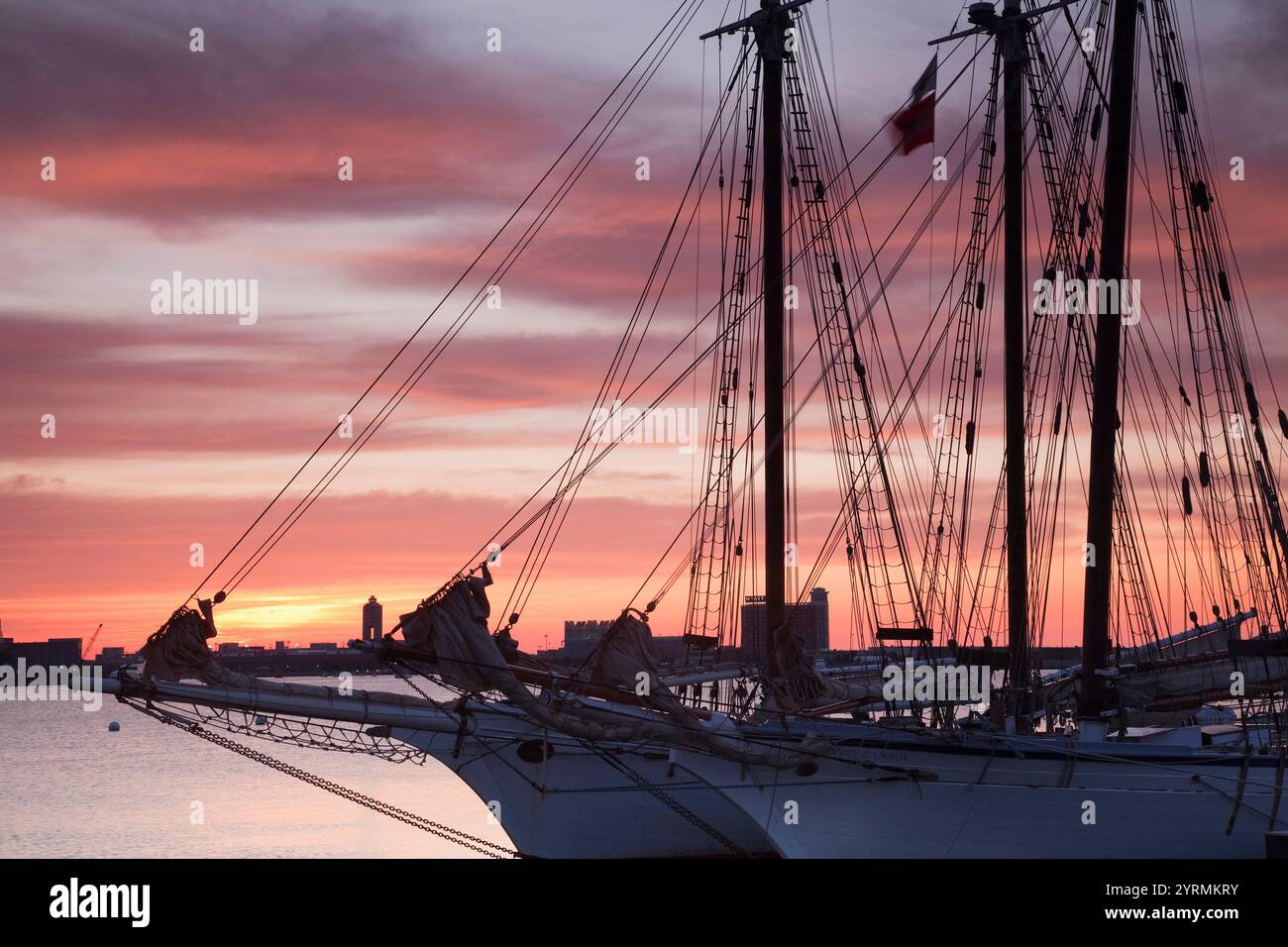 Tall ship festival twilight hi-res stock photography and images - Alamy