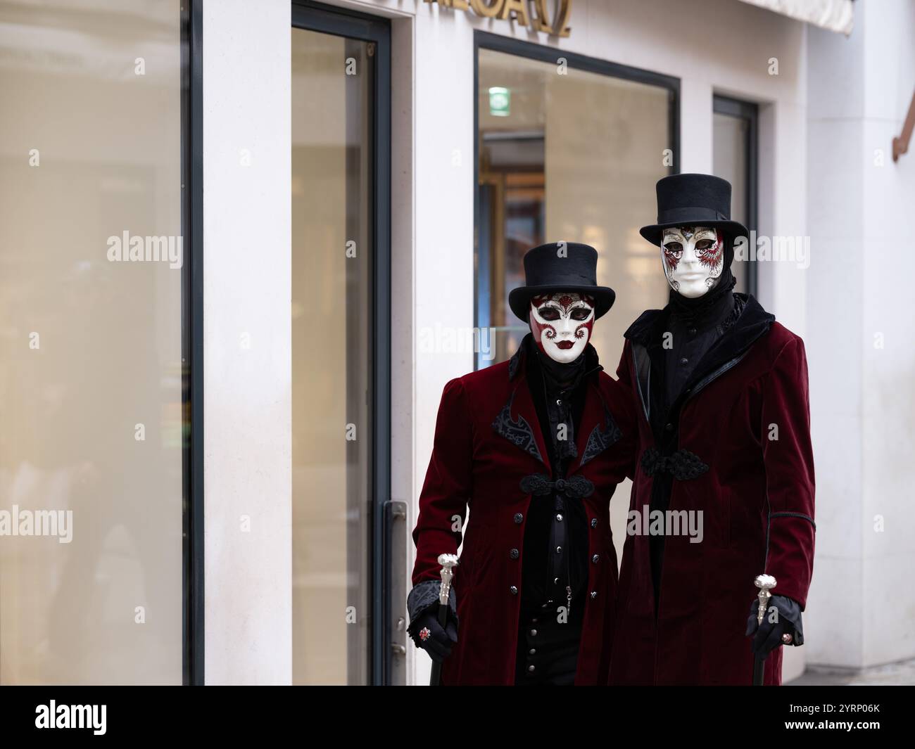 Venetian carnival costumes hi-res stock photography and images - Alamy