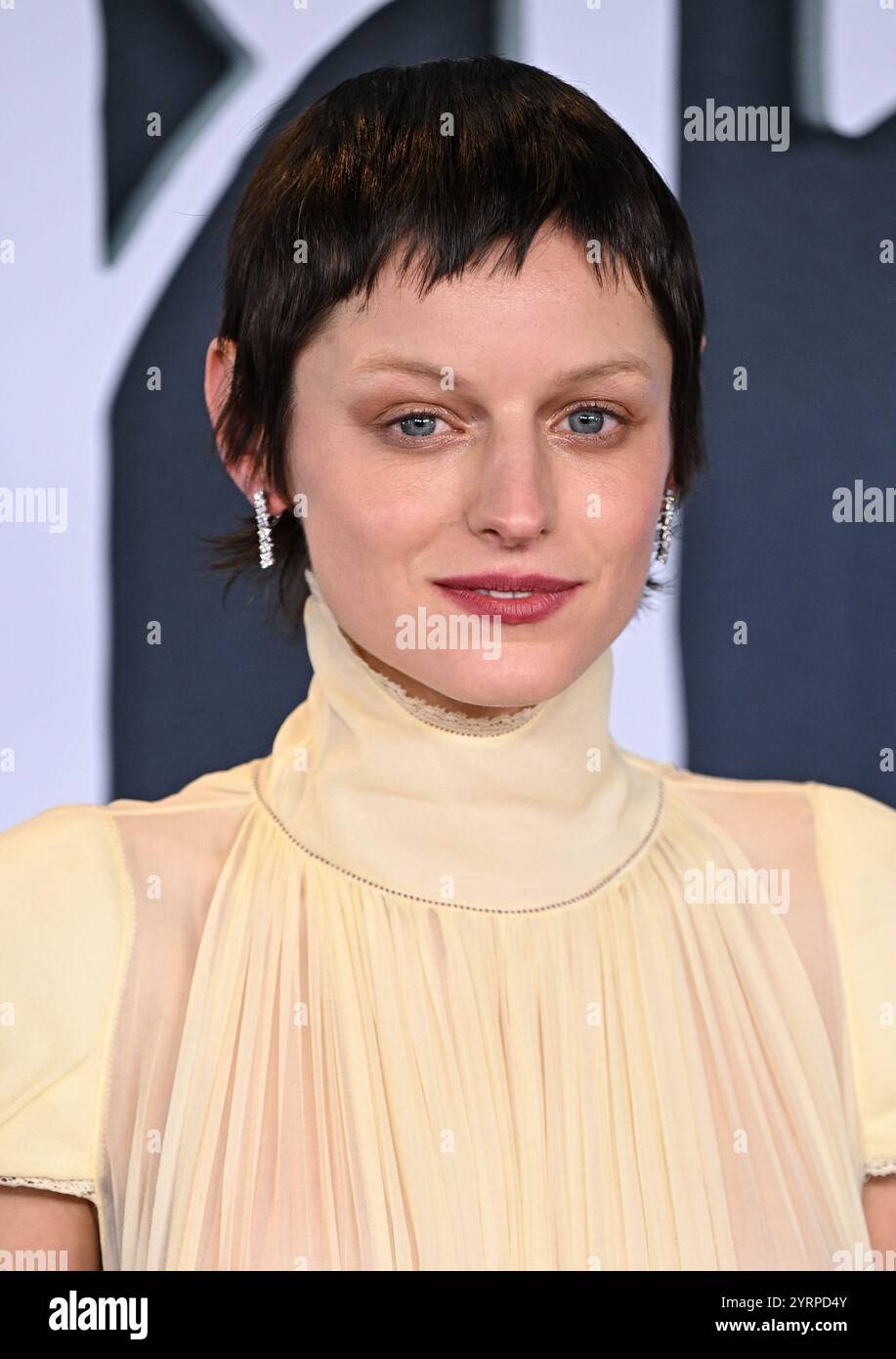 Emma corrin portrait hi-res stock photography and images - Alamy