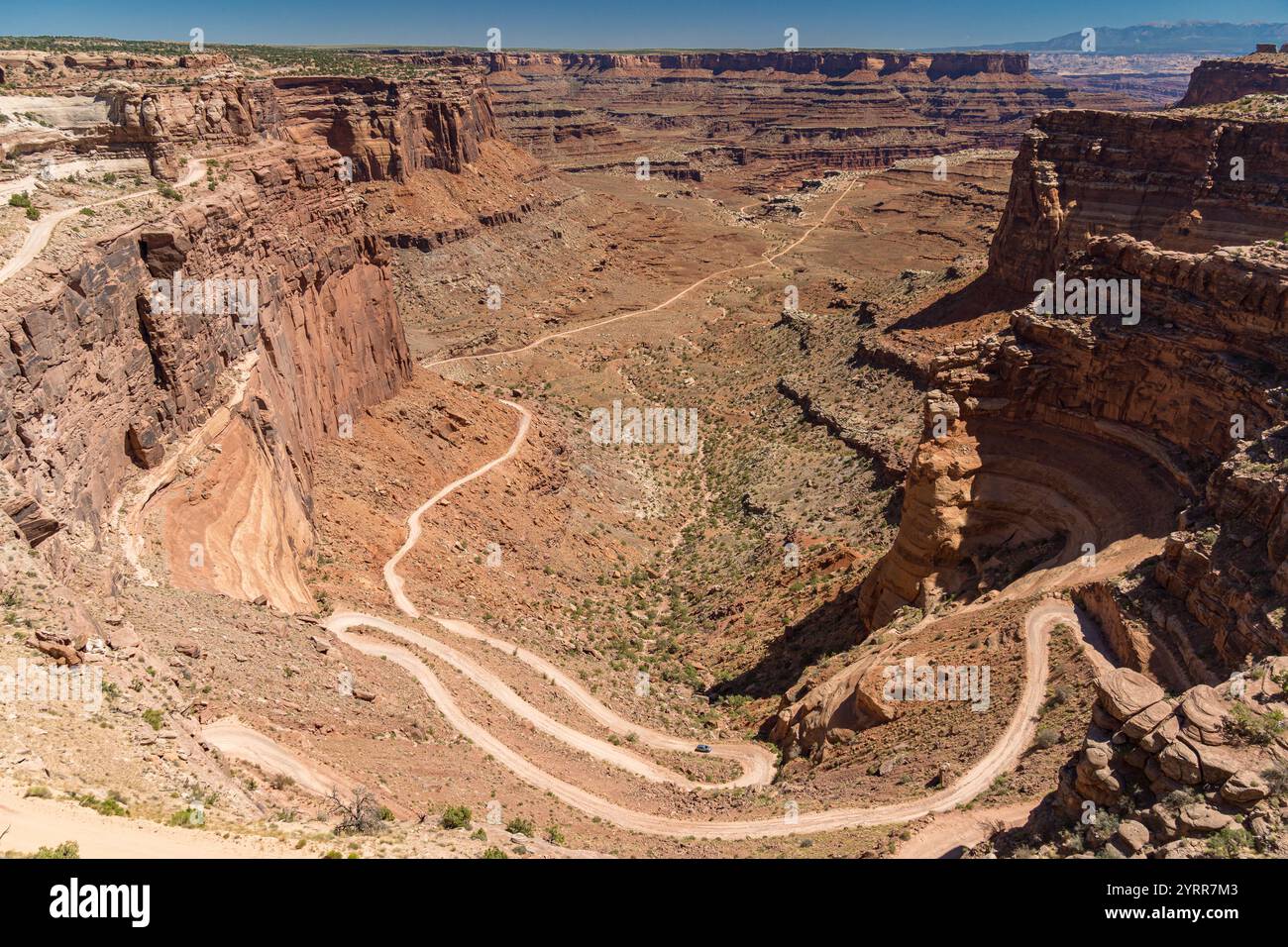 The hairpin turns of the Shafer Trail in the steep canyon of the Island in the Sky district of Canyonlands National Park, in Utah Stock Photo