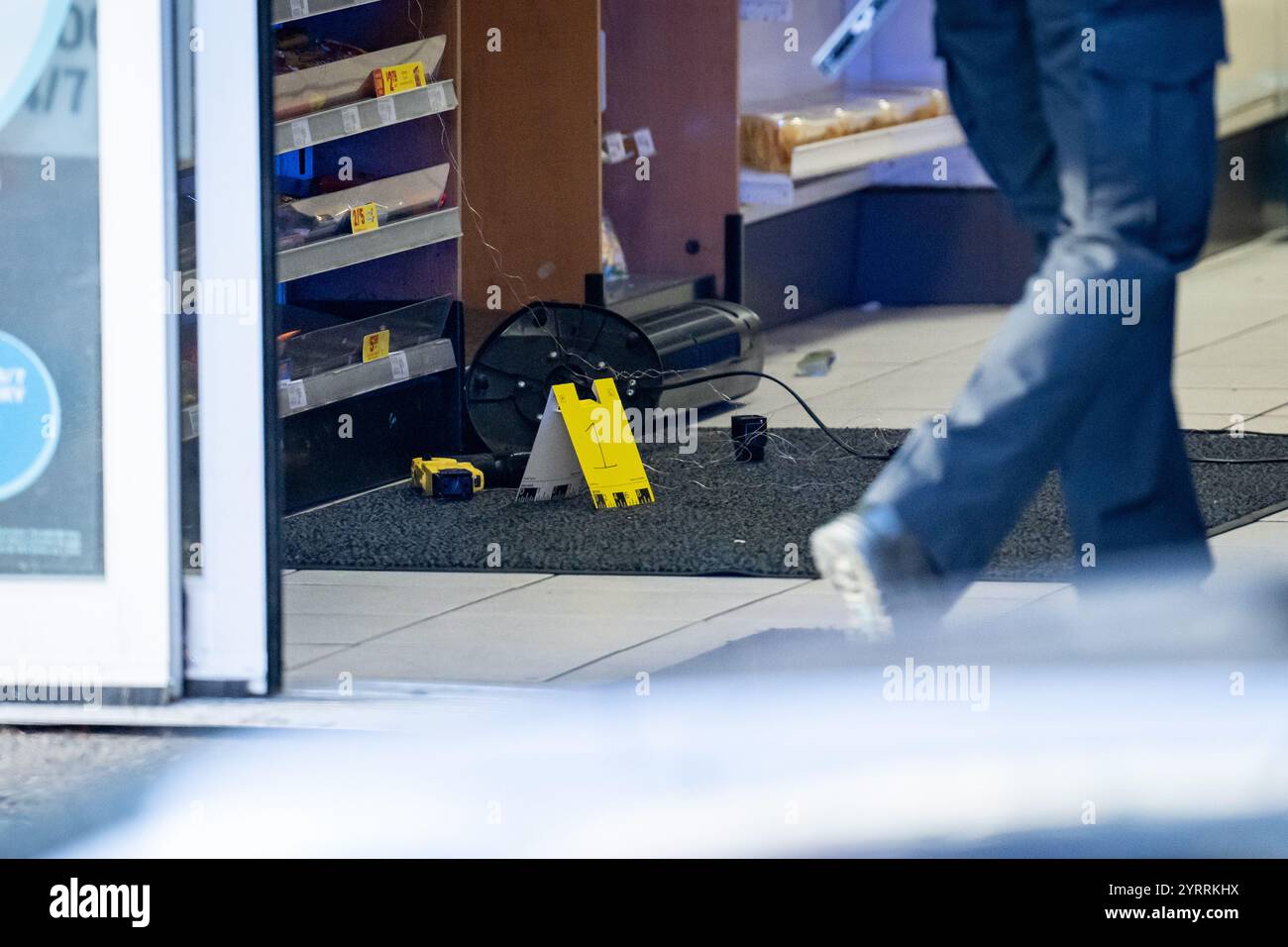 Vancouver, Canada. 04th Dec, 2024. An electric conductive weapon is ...