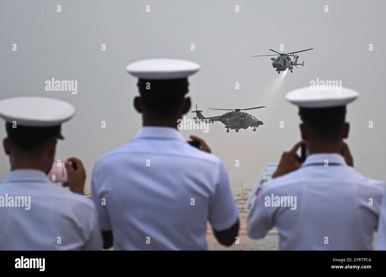 Advance light helicopters hi-res stock photography and images - Alamy