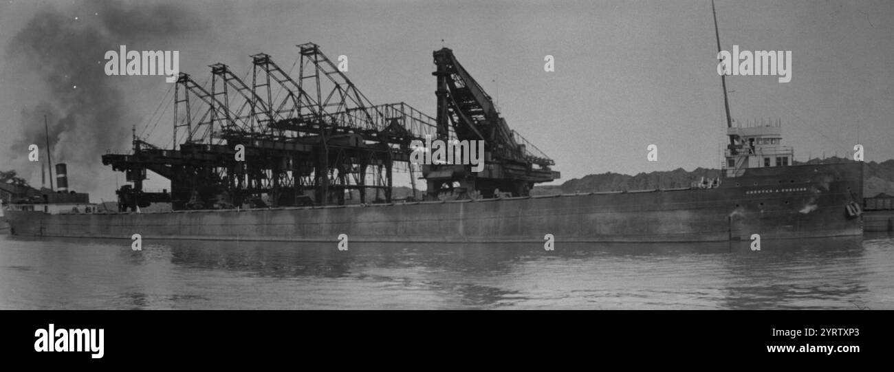 Chester A. Congdon loading grain Stock Photo - Alamy