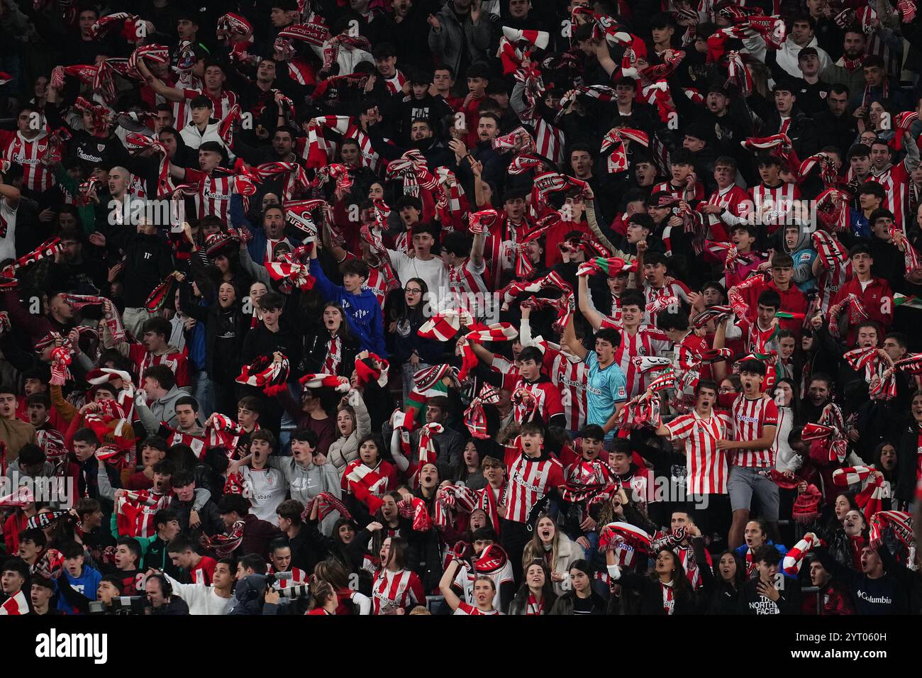Athletic bilbao fans hi-res stock photography and images