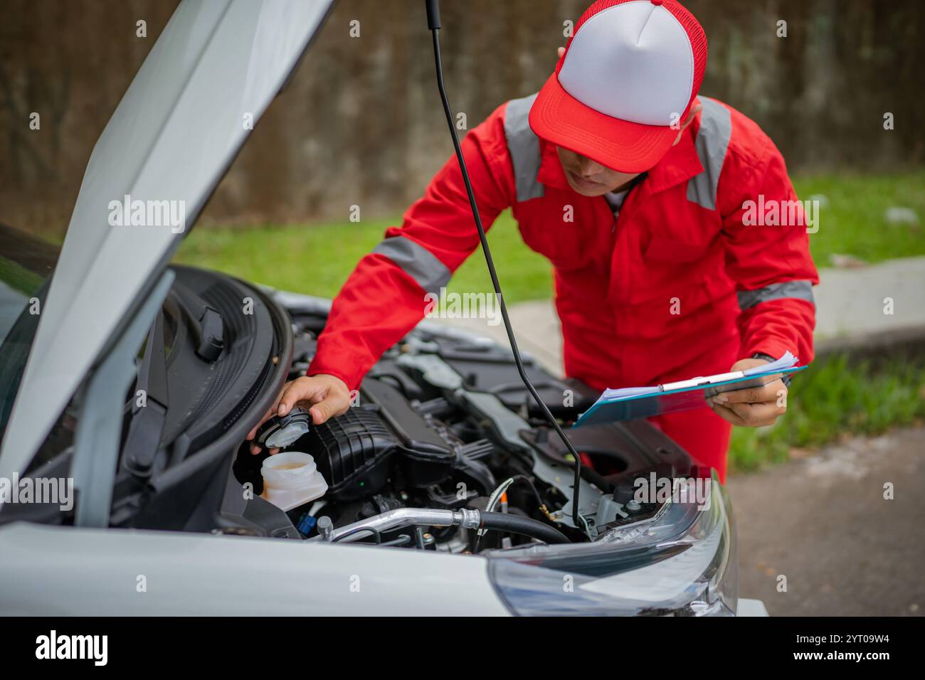 In maintenance tasks hi-res stock photography and images - Alamy