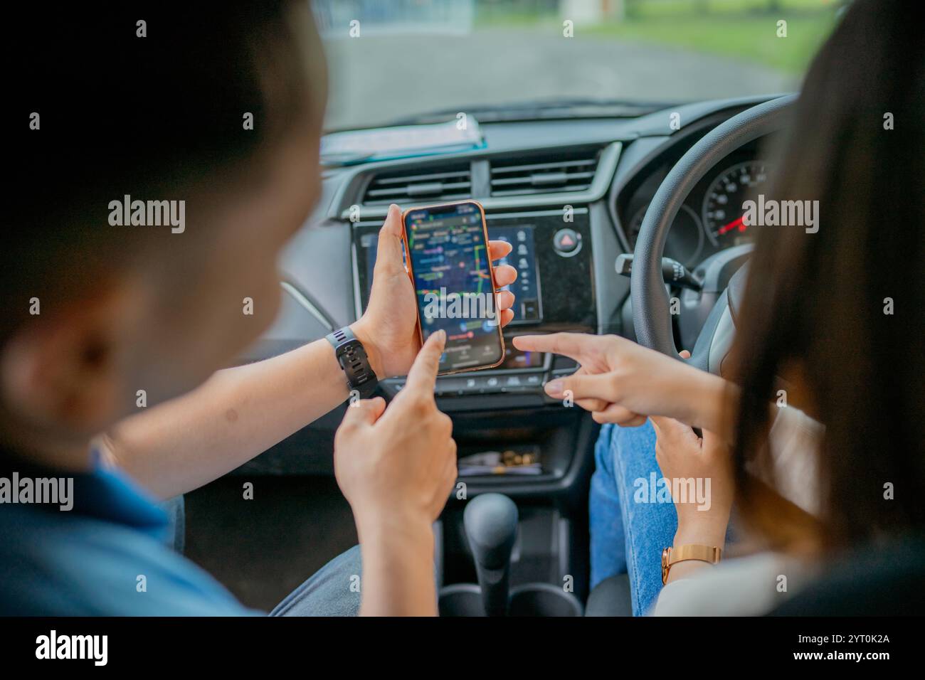 Navigating Together Friends Collaboratively Planning Their Route Inside ...