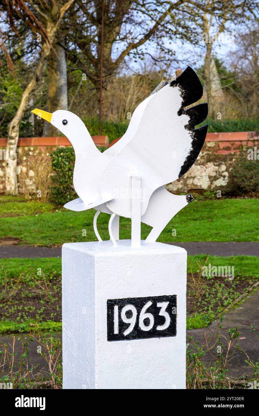 Swan sculpture commemorating the opening of Aubery Park in 1963, Largs, North Ayrshire, Scotland, UK, Europe Stock Photo