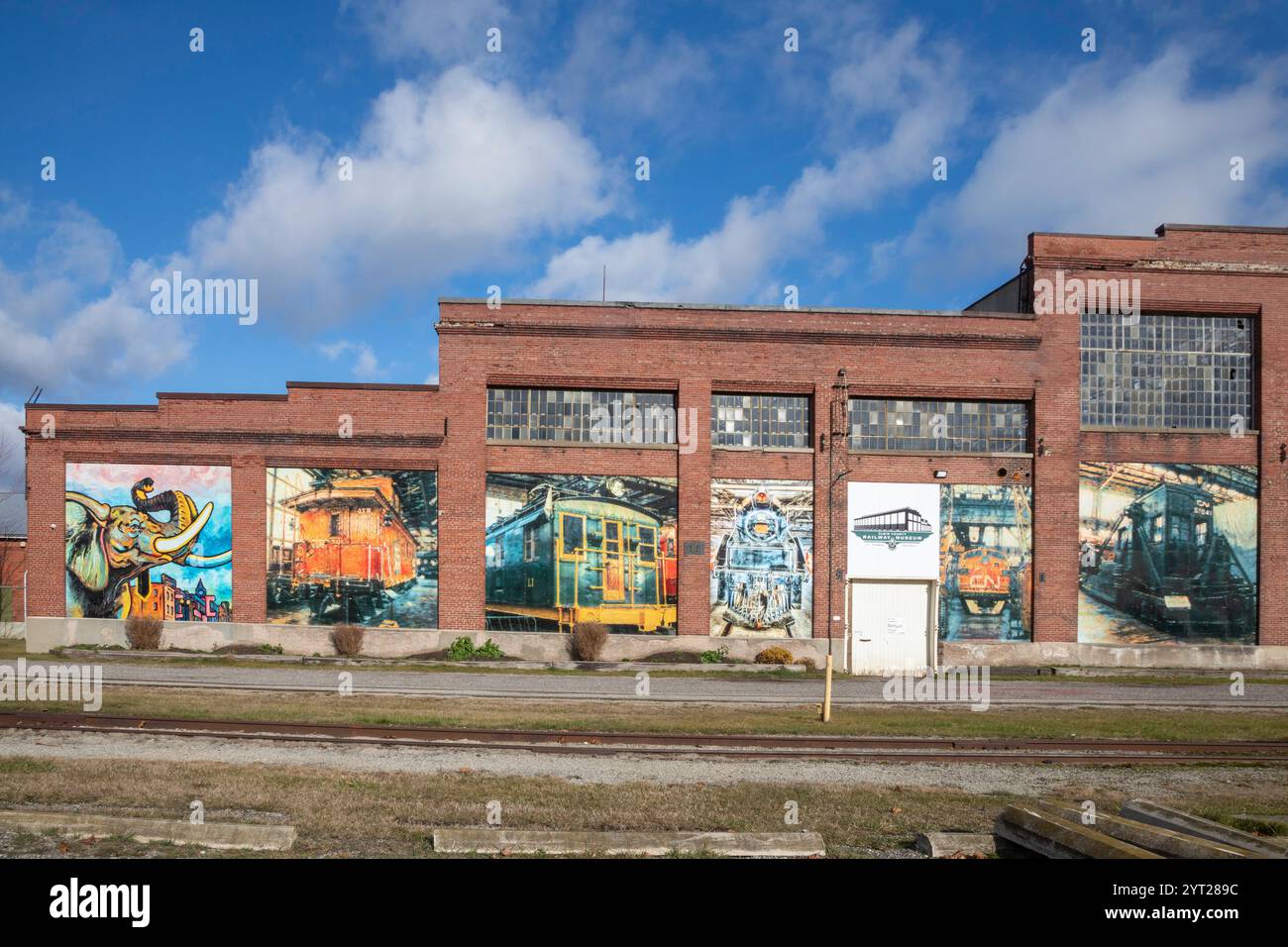 St. Thomas, Ontario Canada - Murals decorate the outside of the Elgin County Railway Museum. Stock Photo