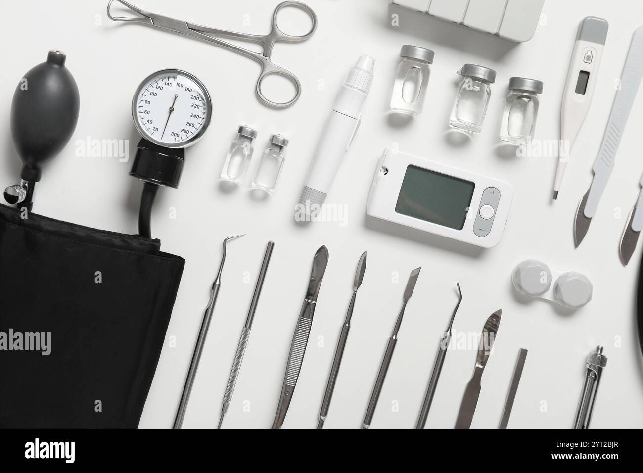 Tanometer Instruments Assortment of surgical instruments hi-res stock photography and images ...