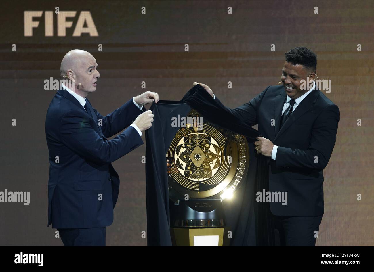 Miami, USA. 5th Dec, 2024. FIFA President Gianni Infantino (L) and