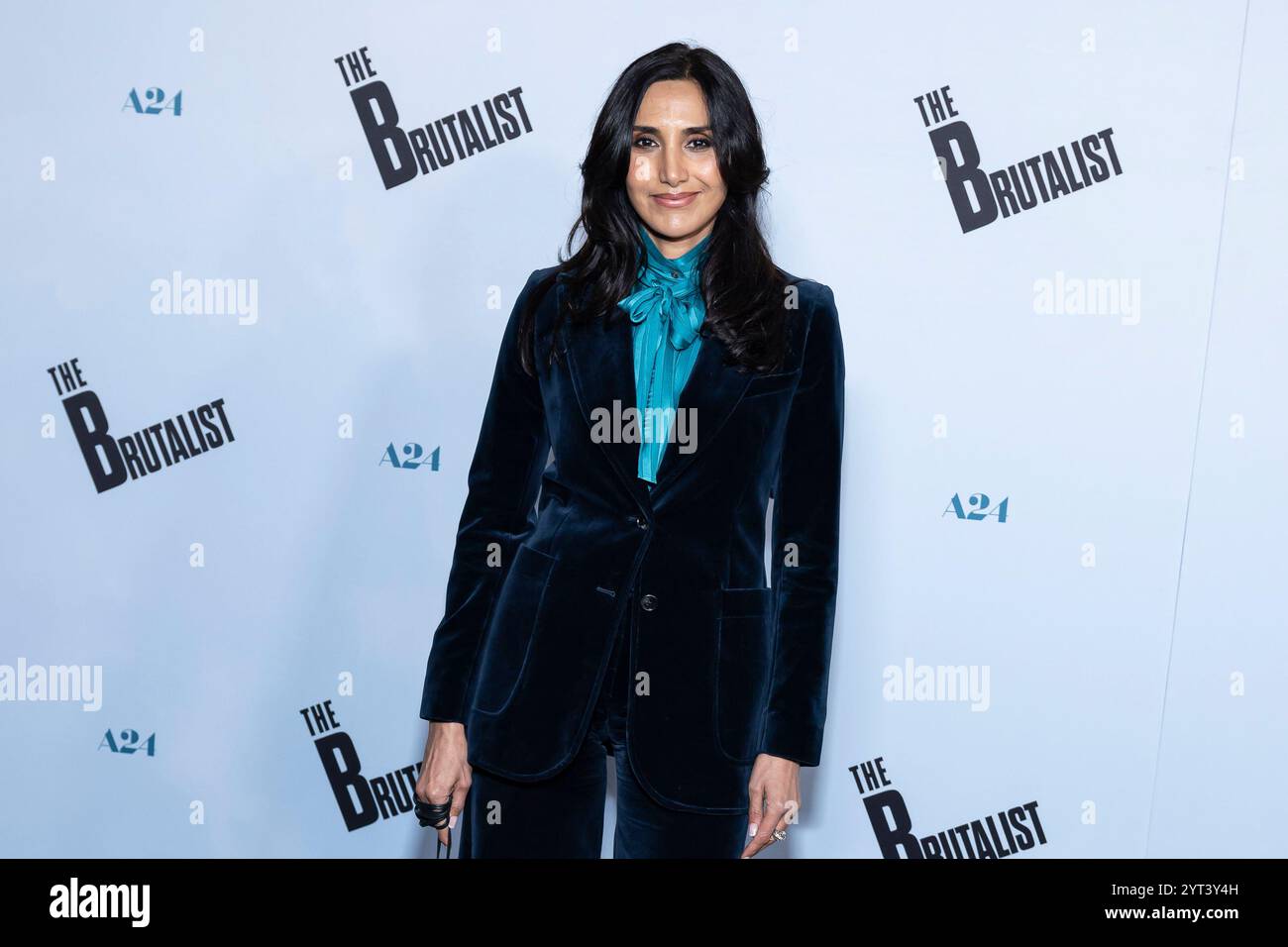Los Angeles, USA. 05th Dec, 2024. Narges Rashidi attends the arrivals ...