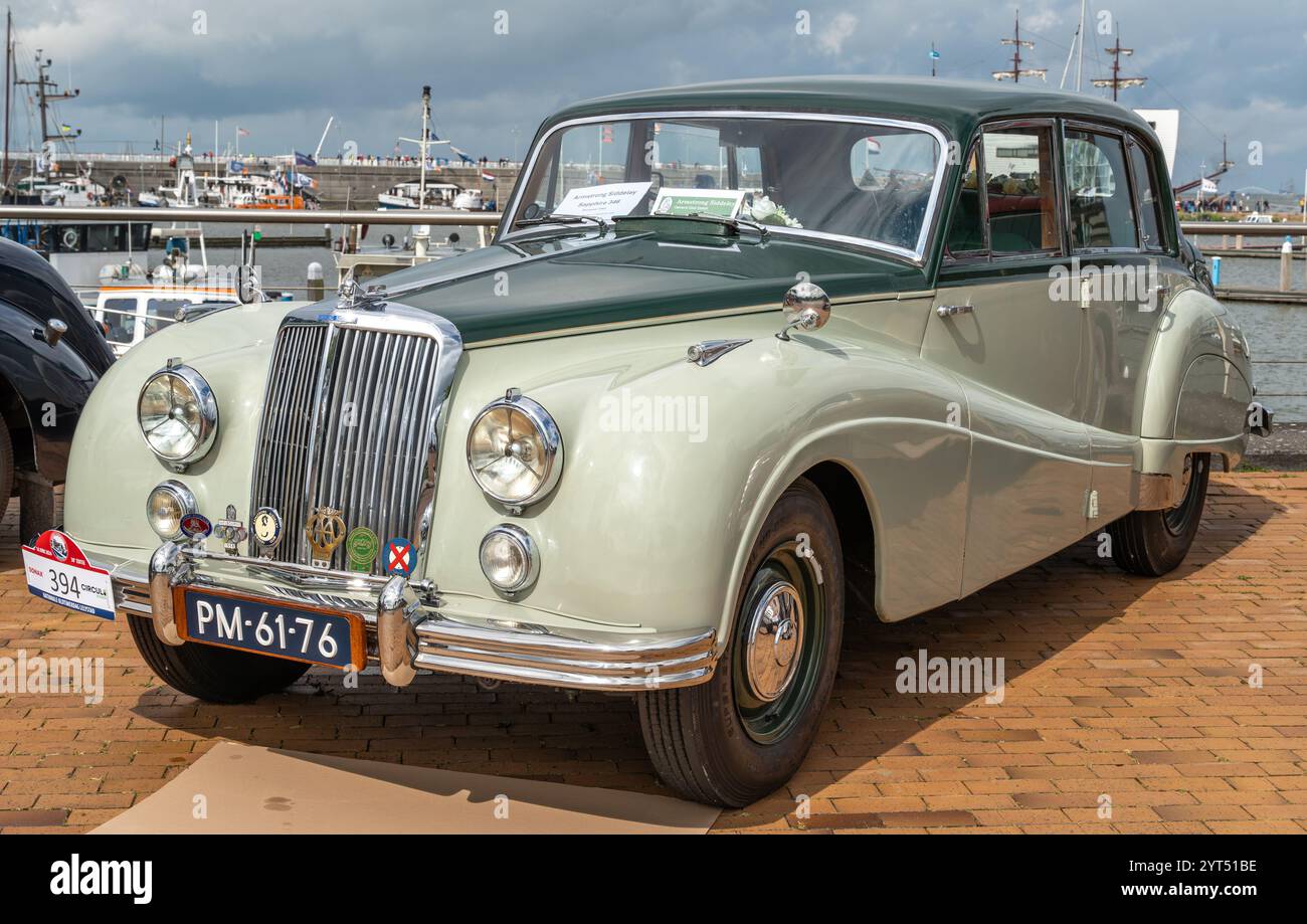 1953 vintage car hi-res stock photography and images - Page