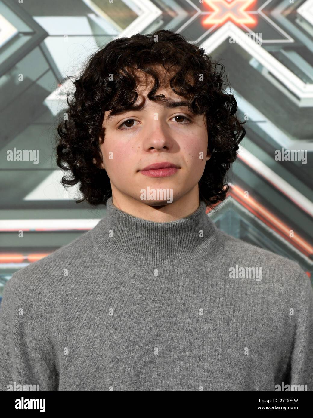 napoli-photocall-finalisti-di-x-factor-2024-il-terzo-classificato