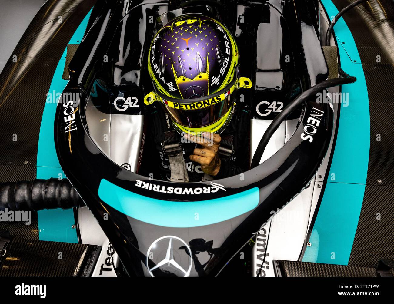 HAMILTON Lewis (gbr), Mercedes AMG F1 Team W15, portrait during the ...