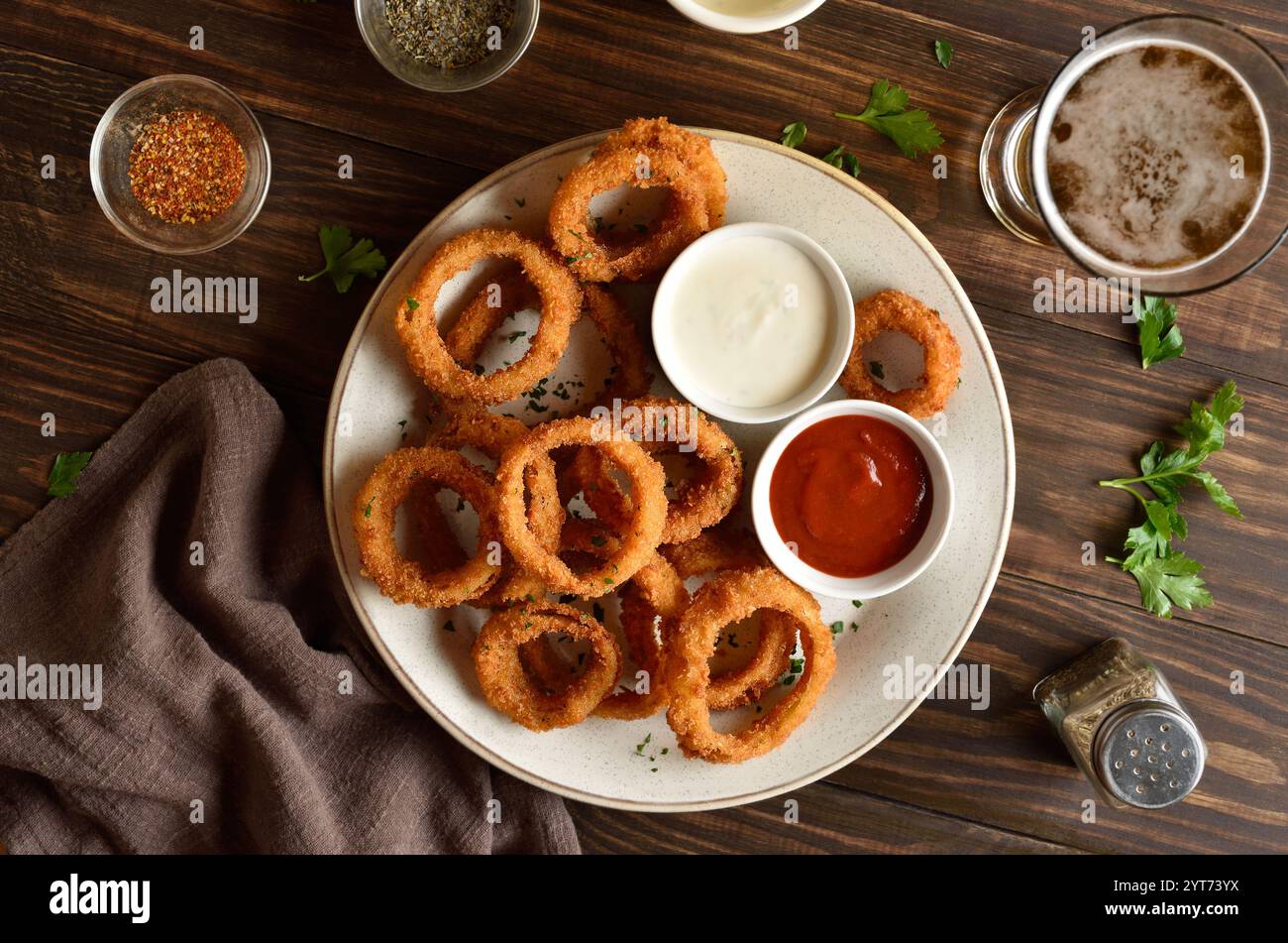 Breaded onion rings top view hi-res stock photography and images - Alamy