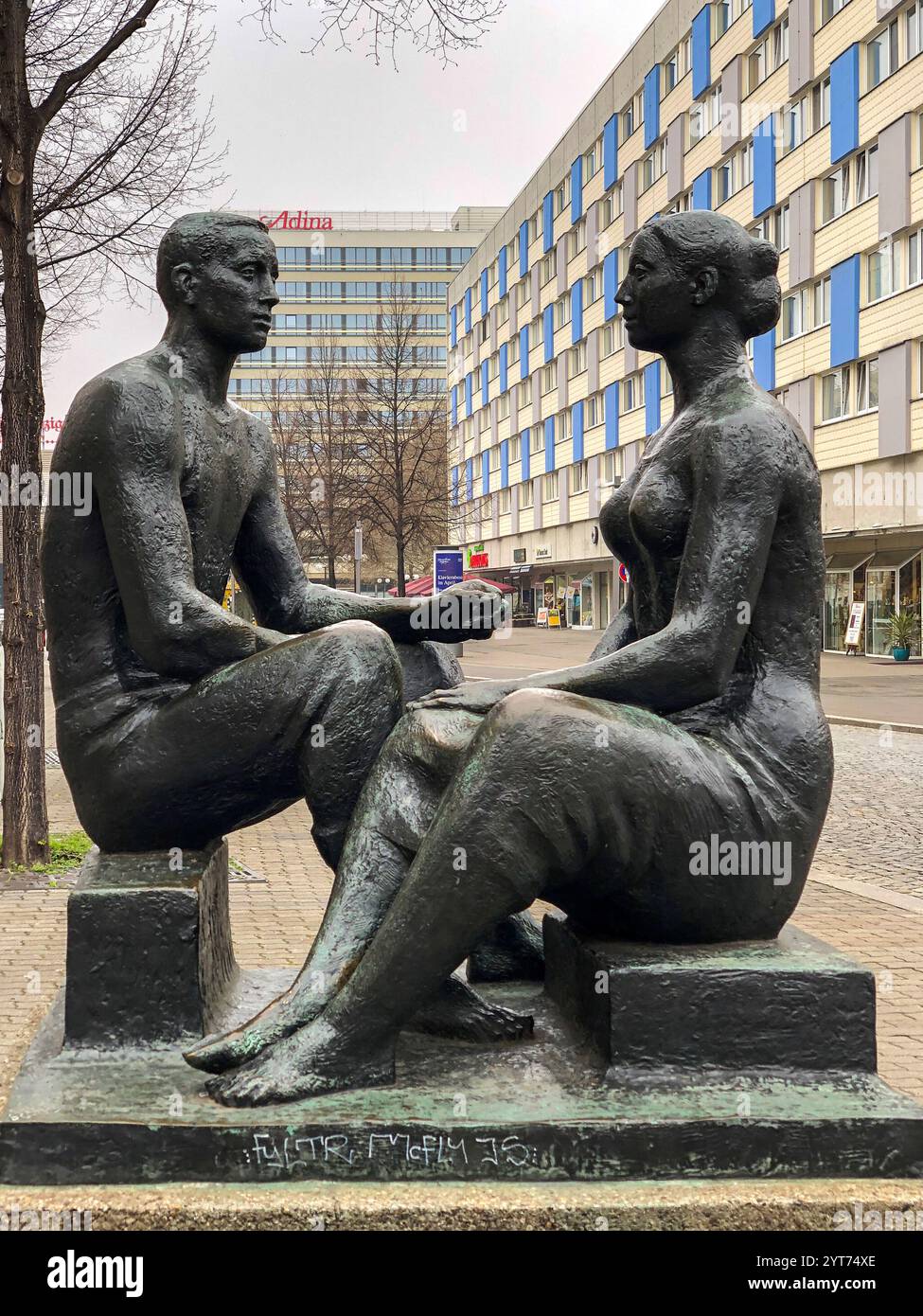 Leipzig, sculpture, man and woman, architecture, artwork, bronze ...