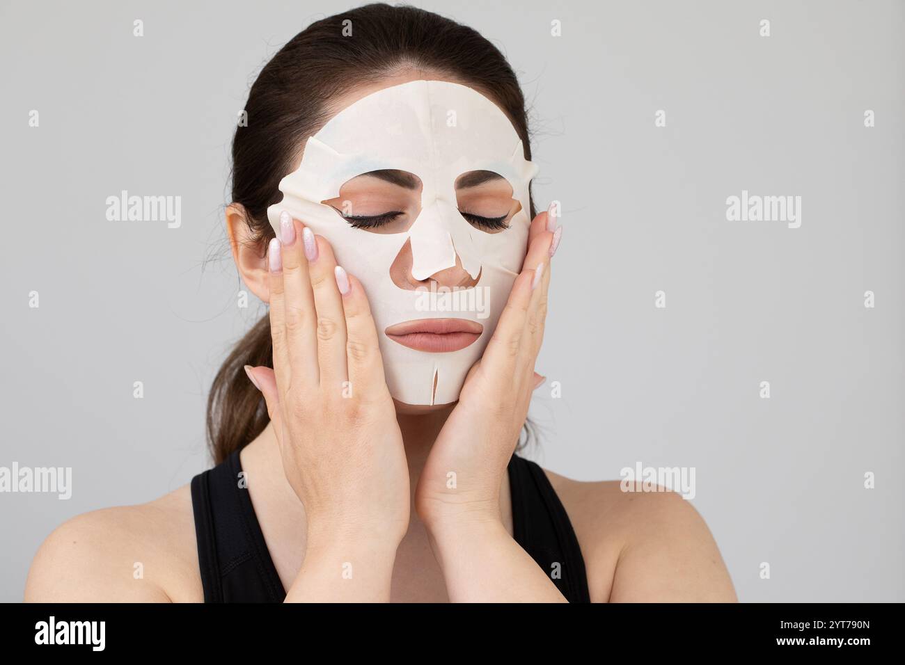 Moisturizing face mask sheet hi-res stock photography and images - Alamy
