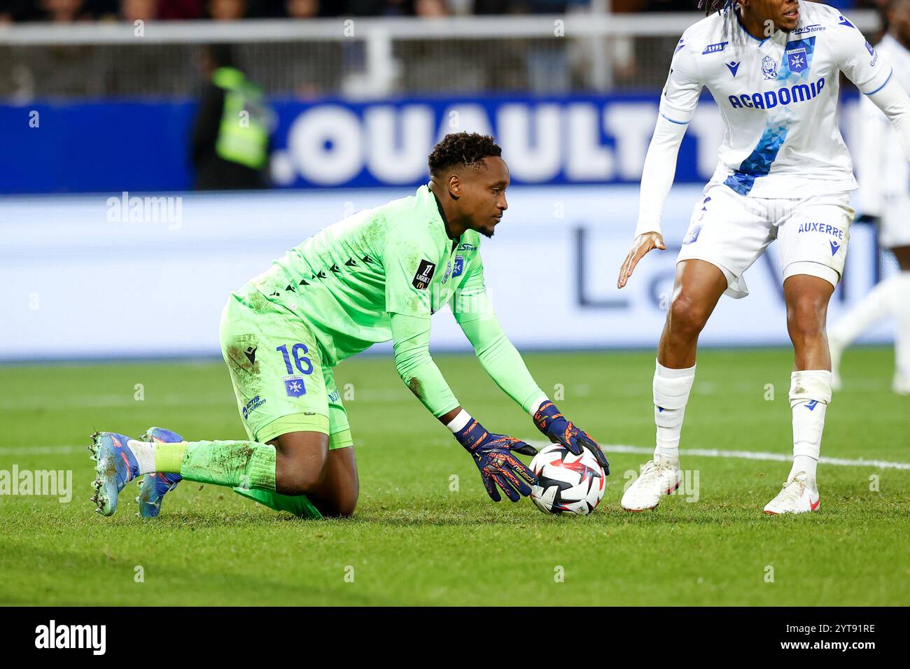 16 Donovan LEON (aja) during the Ligue 1 McDonald's match between ...