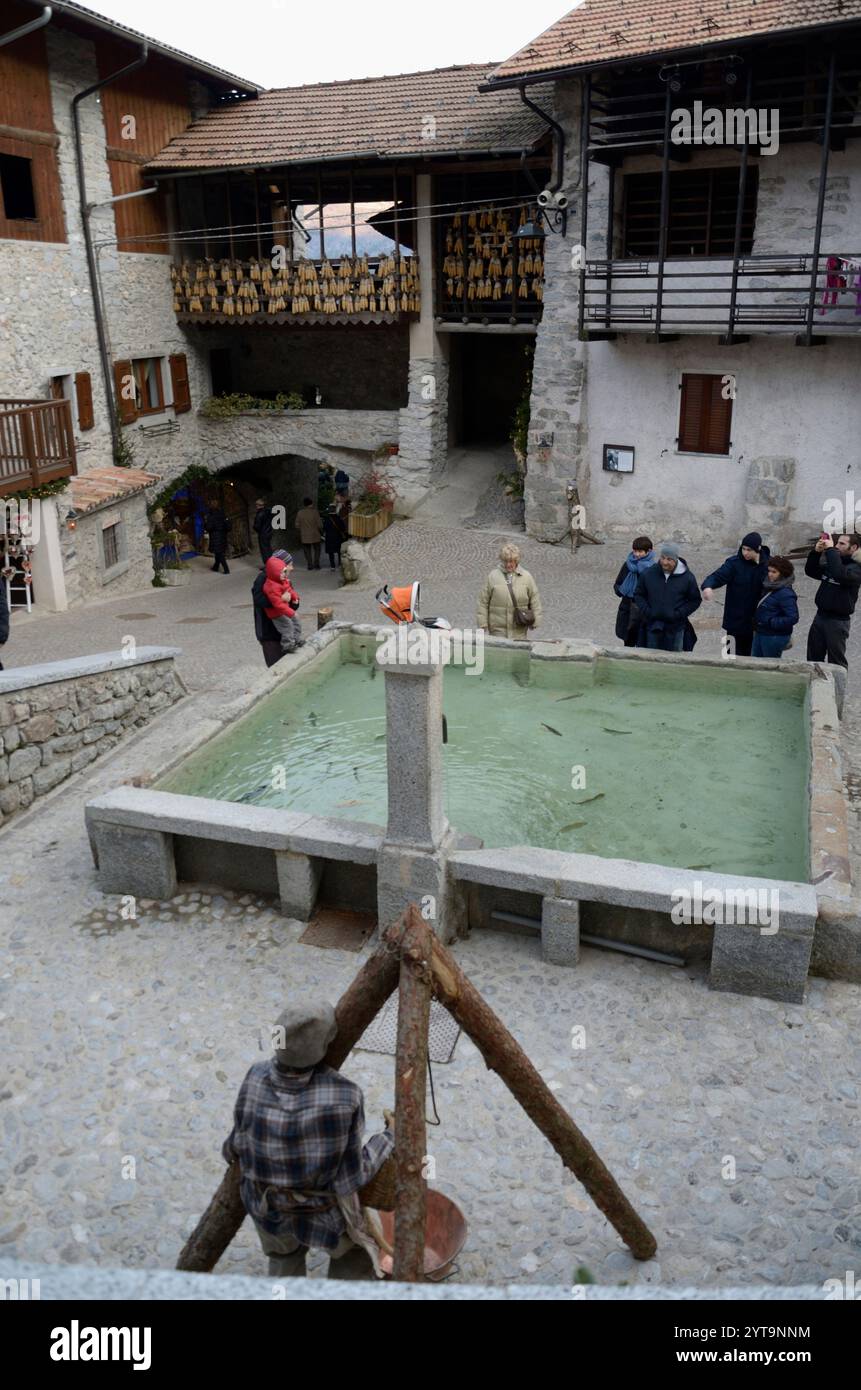 Alto rango social hi-res stock photography and images - Alamy