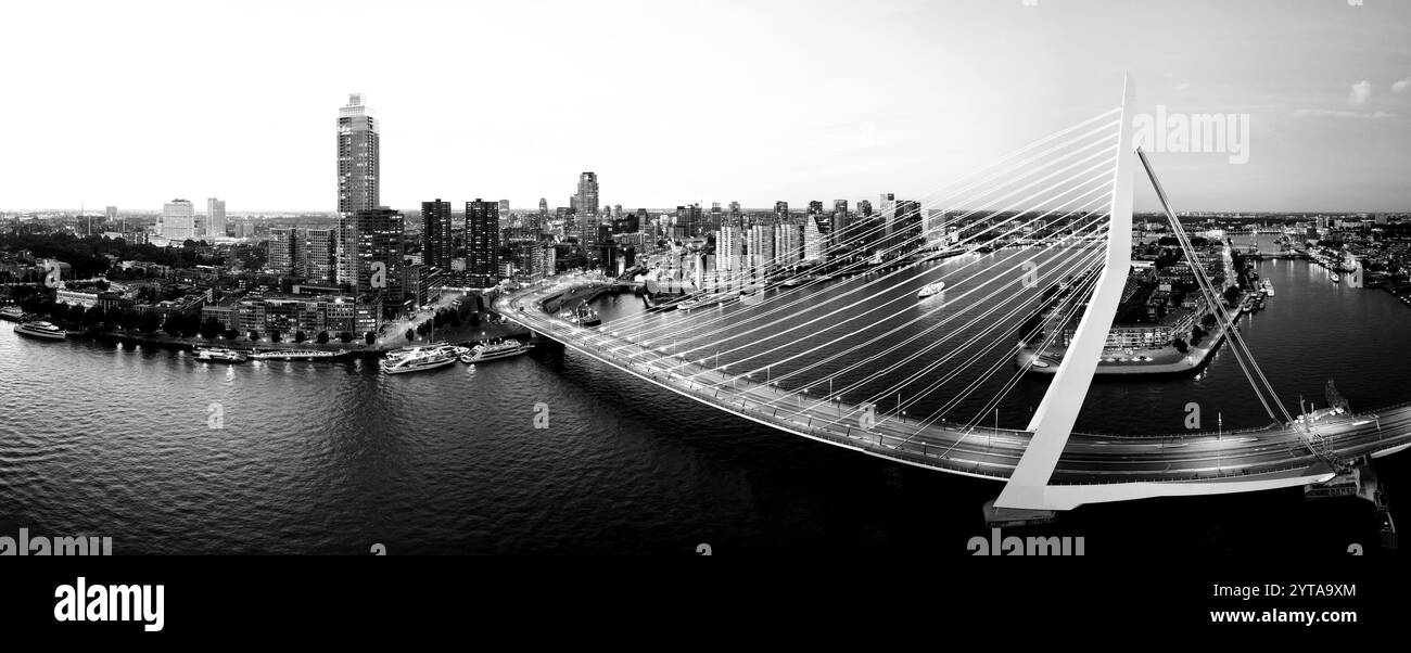 Rotterdam skyline night view Black and White Stock Photos & Images - Alamy