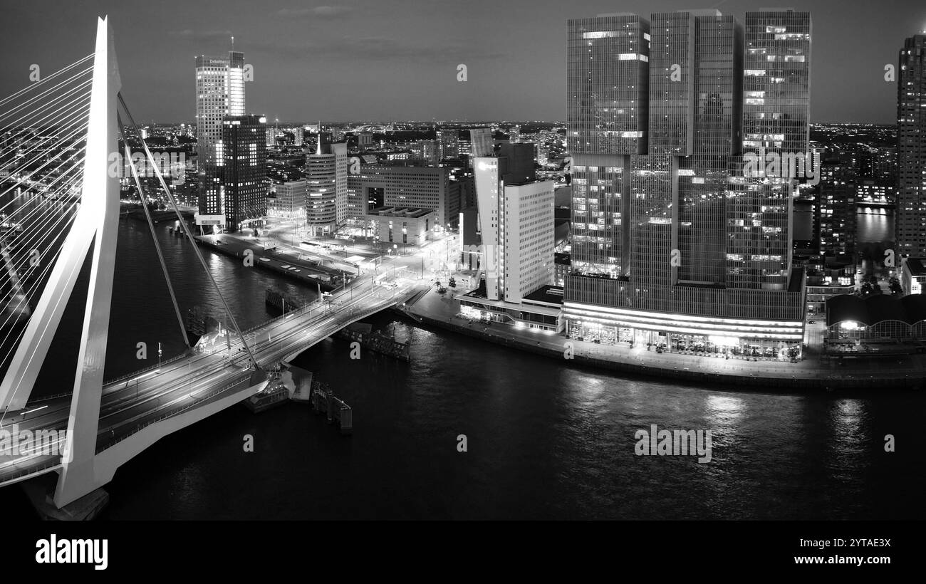 Rotterdam skyline night view Black and White Stock Photos & Images - Alamy