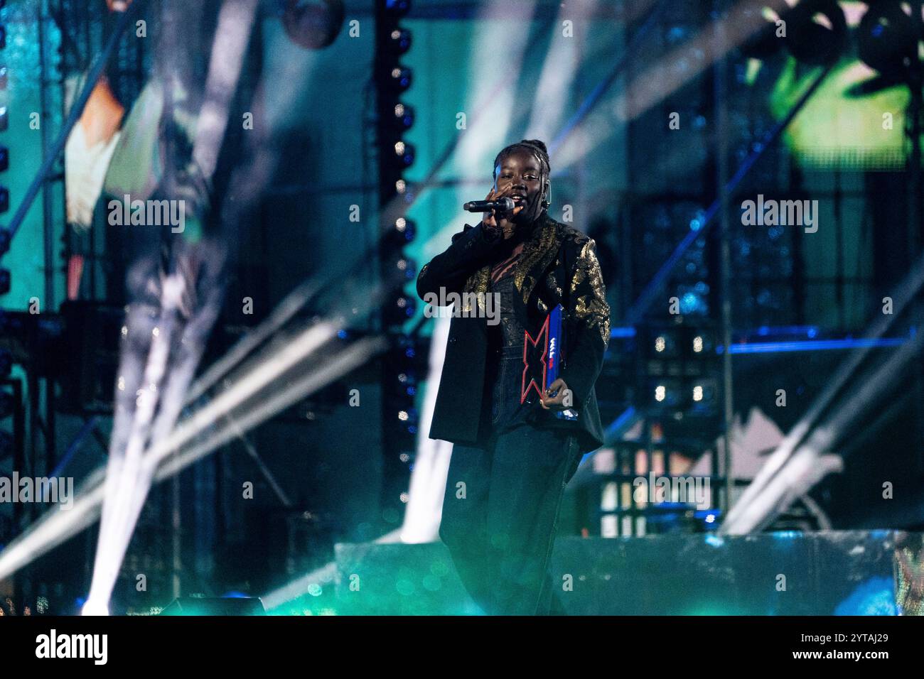 Mimi singer hi-res stock photography and images - Alamy