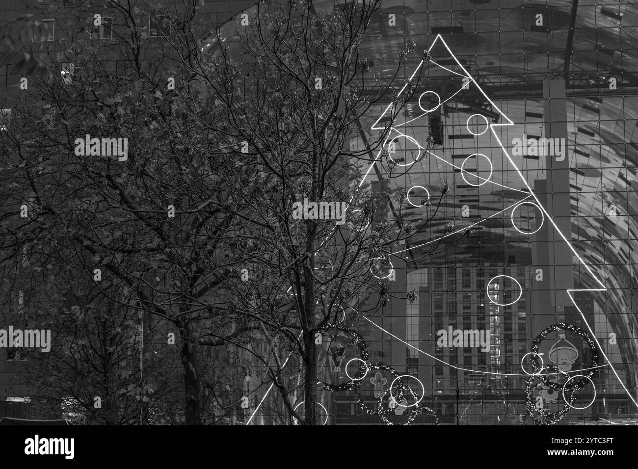 Rotterdam cruise ship Black and White Stock Photos & Images - Alamy