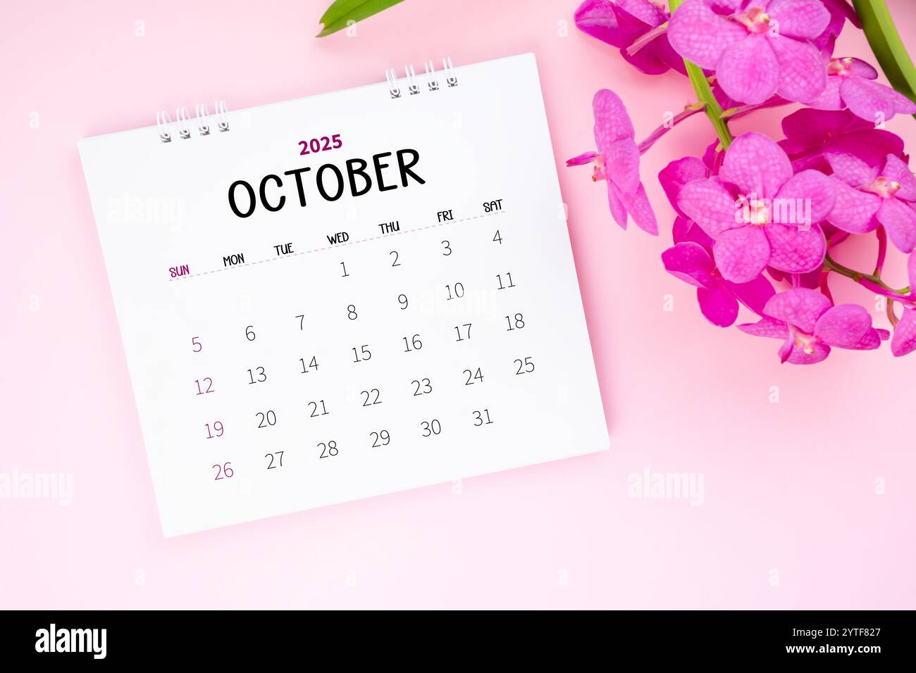 calendar-october-2025-hi-res-stock-photography-and-images-alamy