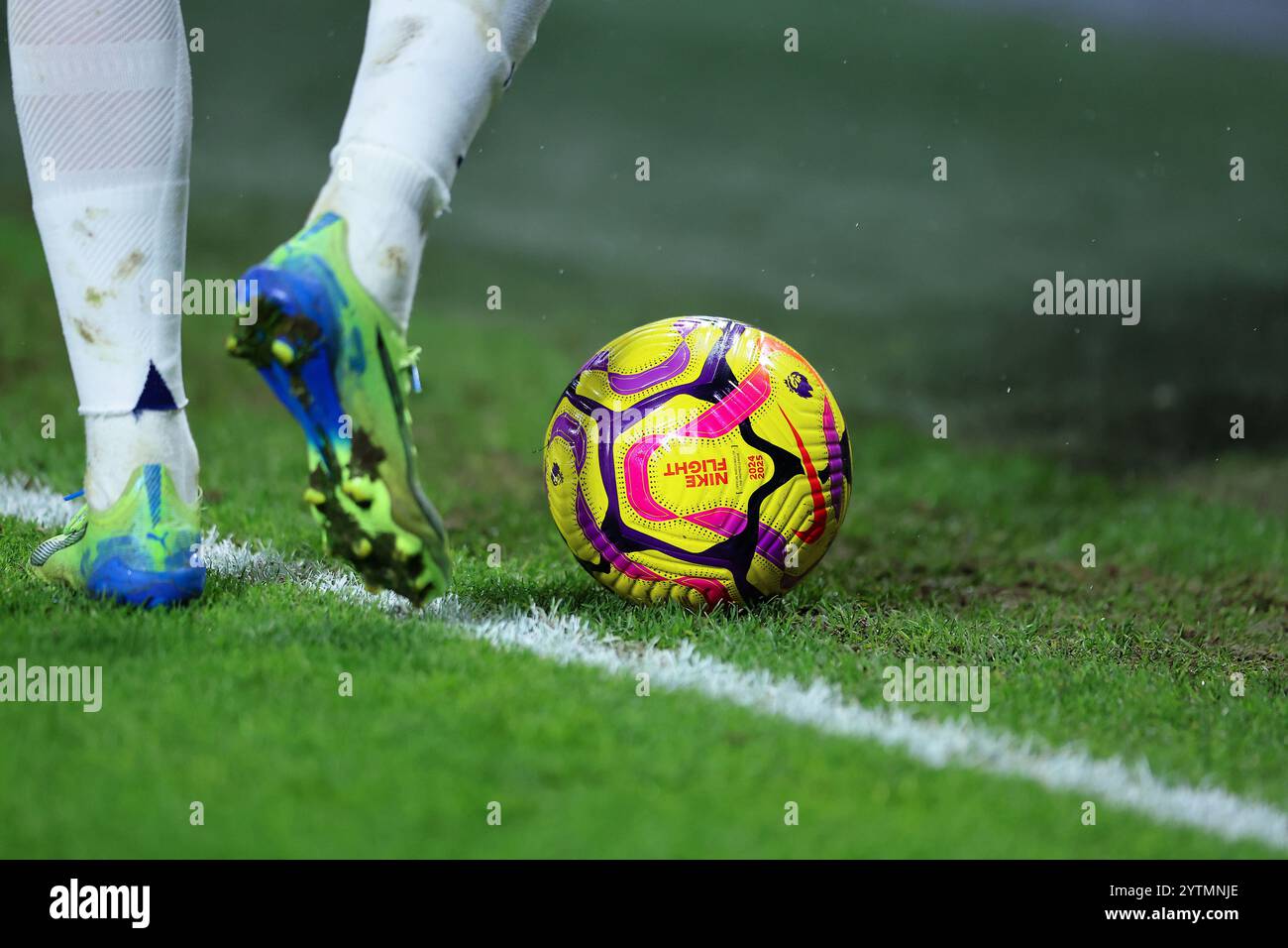 7th December 2024; Gtech Community Stadium, Brentford, London, England; Premier League Football, Brentford versus Newcastle United; Miguel Almiron of Newcastle United kicking the Nike 2024/24 winter yellow Premier League ball Stock Photo