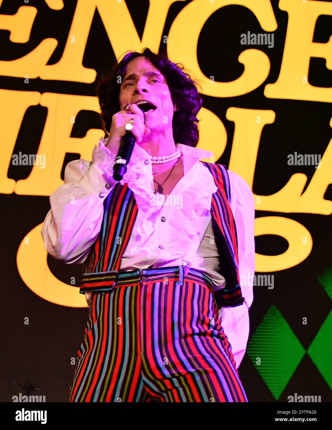 Spencer Sutherland Performs Onstage During IHeartRadio 102 7 KIIS FM s spencer-sutherland-performs-onstage-during-iheartradio-102-7-kiis-fm-s