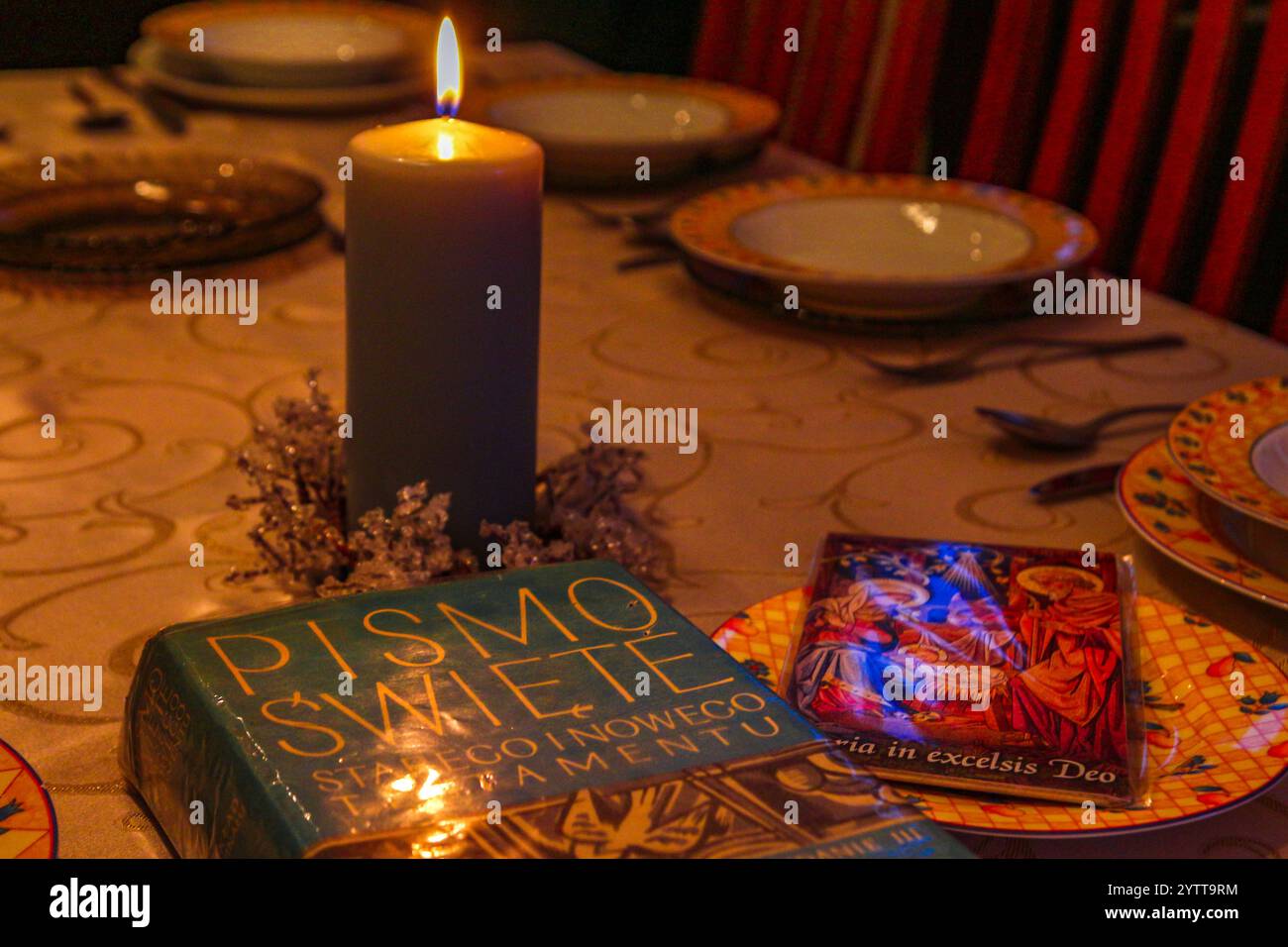 Table setting holy bible hi-res stock photography and images - Alamy