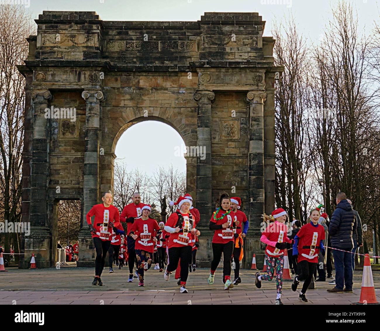 Glasgow, Scotland, UK. 8th December, 2024. Glasgow green the public ...