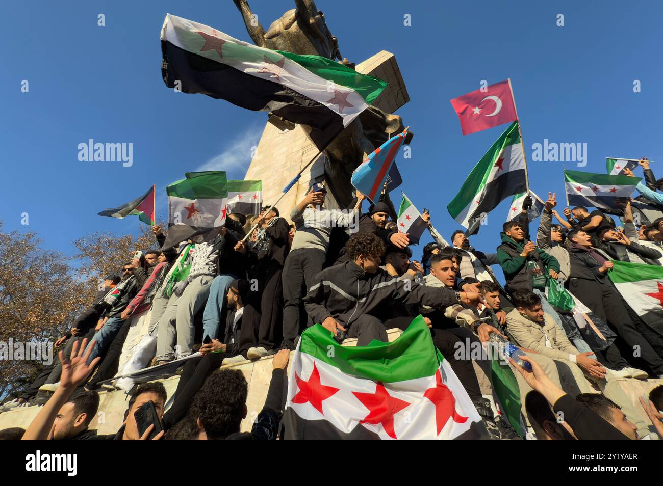 Assad familys half hi-res stock photography and images - Alamy