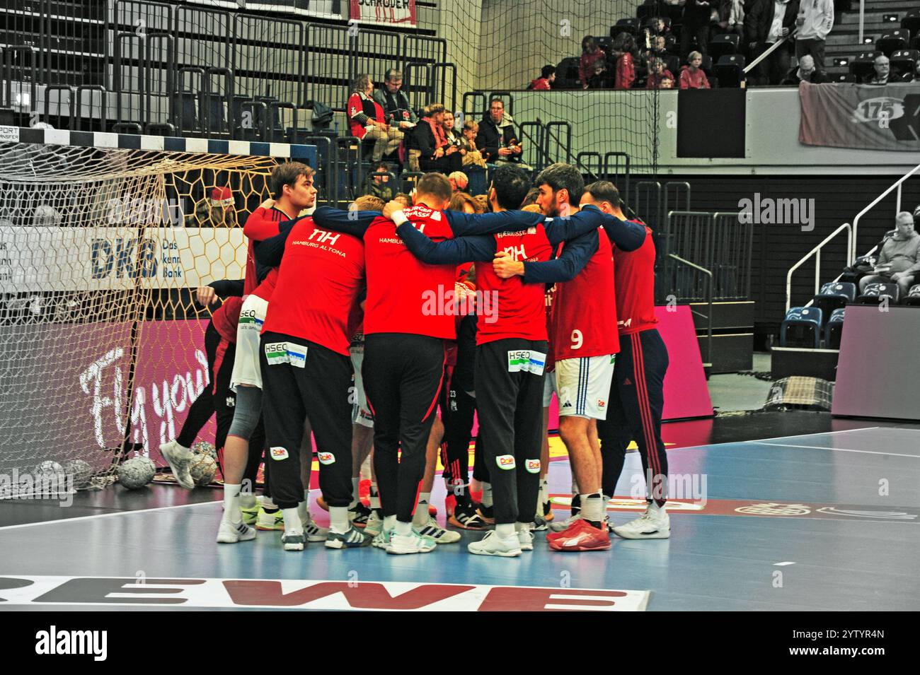 HSV Handball vs. SC DHfK Leipzig, Aufwärmtraining Handball Sport Verein Hamburg, Alsterdorfer Sporthalle, Hamburg Stock Photo