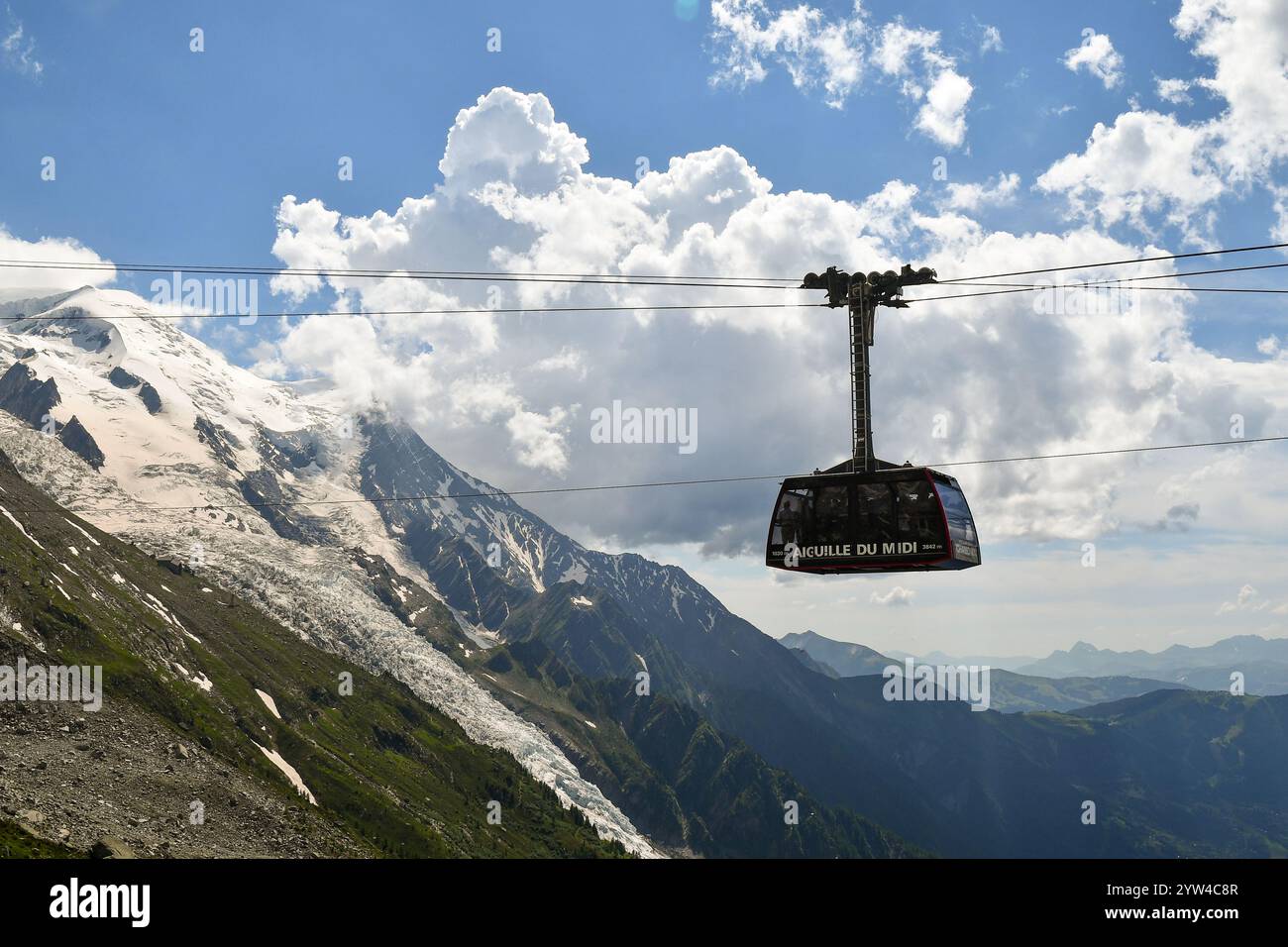 Aiguille du midi cable car in chamonix hi-res stock photography and ...