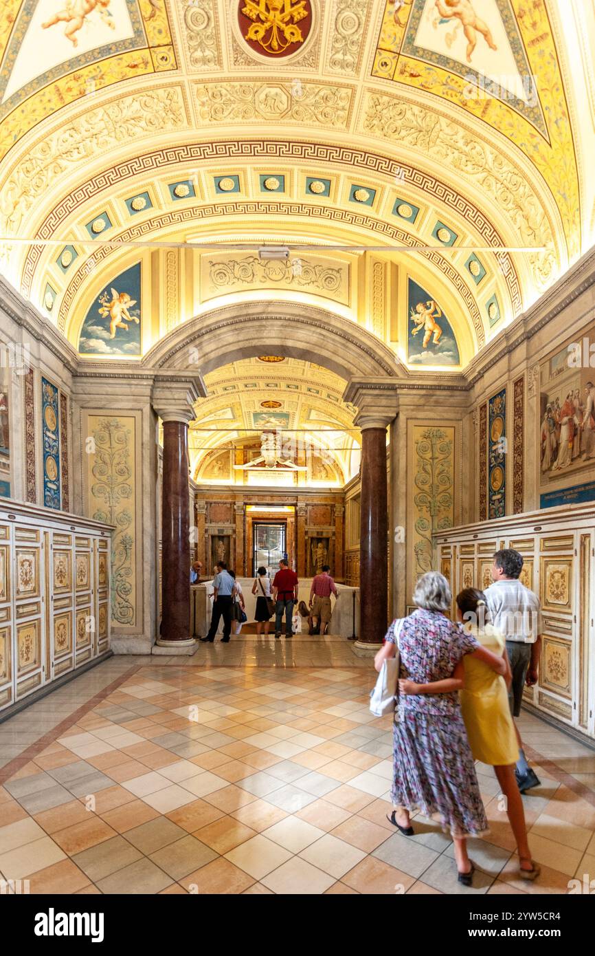 Visitors admire intricate floor hi-res stock photography and images - Alamy