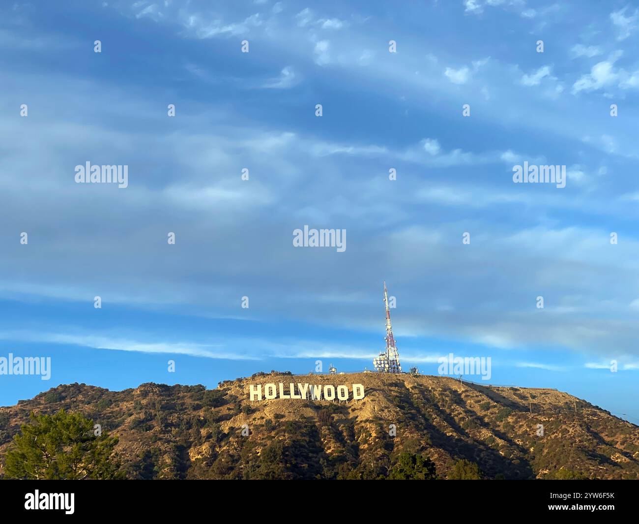 The iconic Hollywood Sign in the Hollywood Hills overlooking Los ...