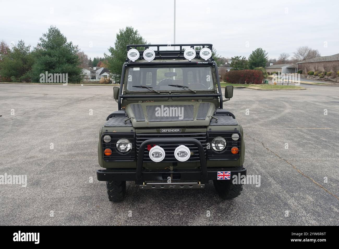 British army land rover 110 hi-res stock photography and images - Alamy