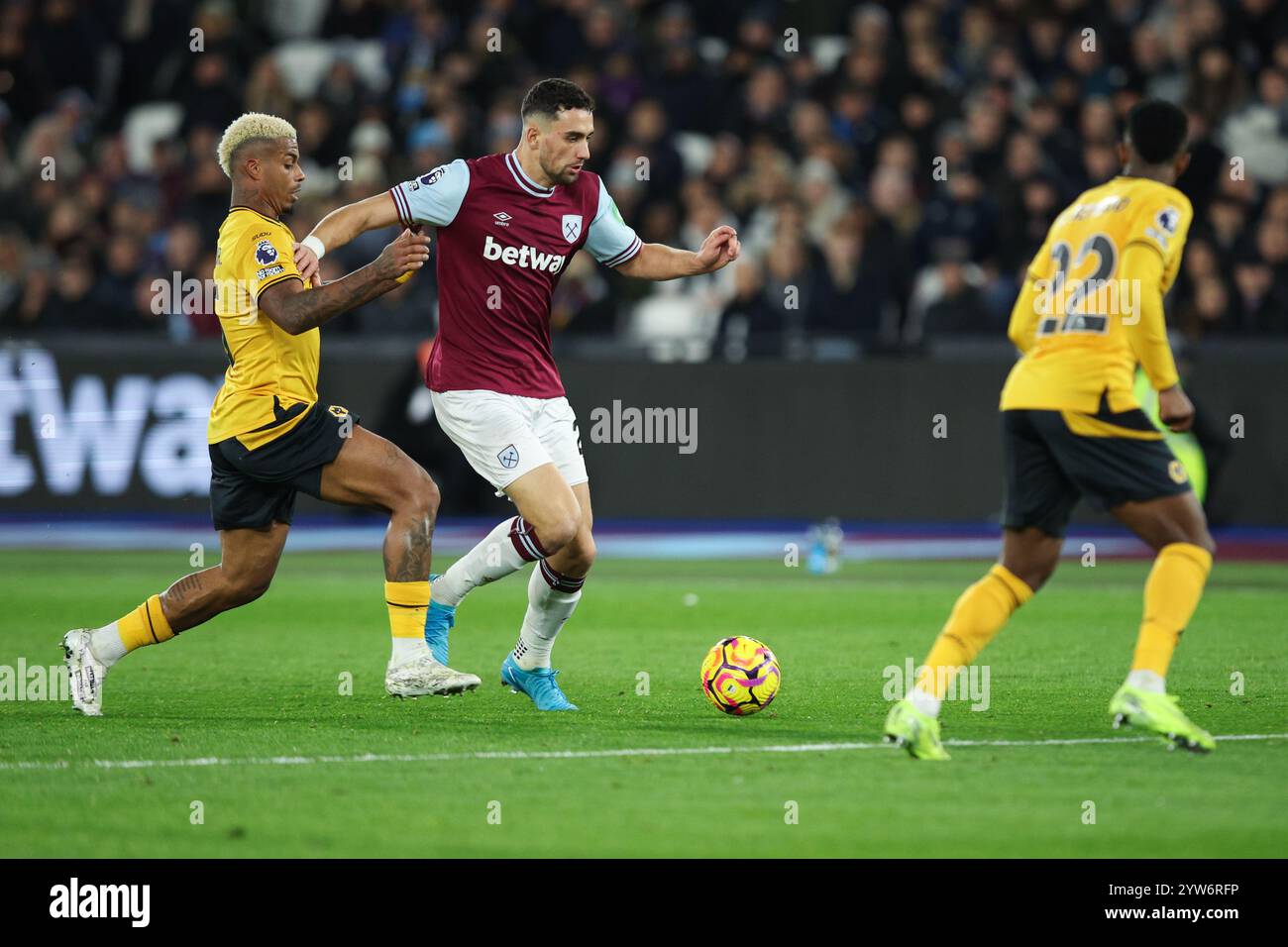 Vibrant Wolverhampton Wanderers Vs West Ham United: Premier League Preview, Team News, Stats & Head-to-head Landscape Concept Vibrant Wolverhampton Wanderers Vs West Ham United: Premier League Preview, Team News, Stats & Head-to-head Landscape Concept