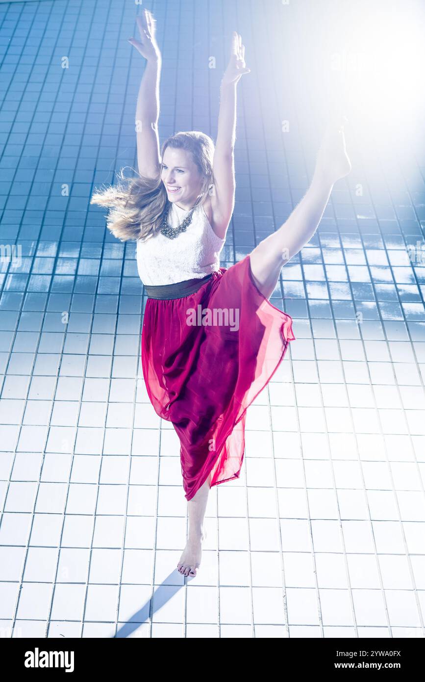 Dancer dancer hi-res stock photography and images - Alamy