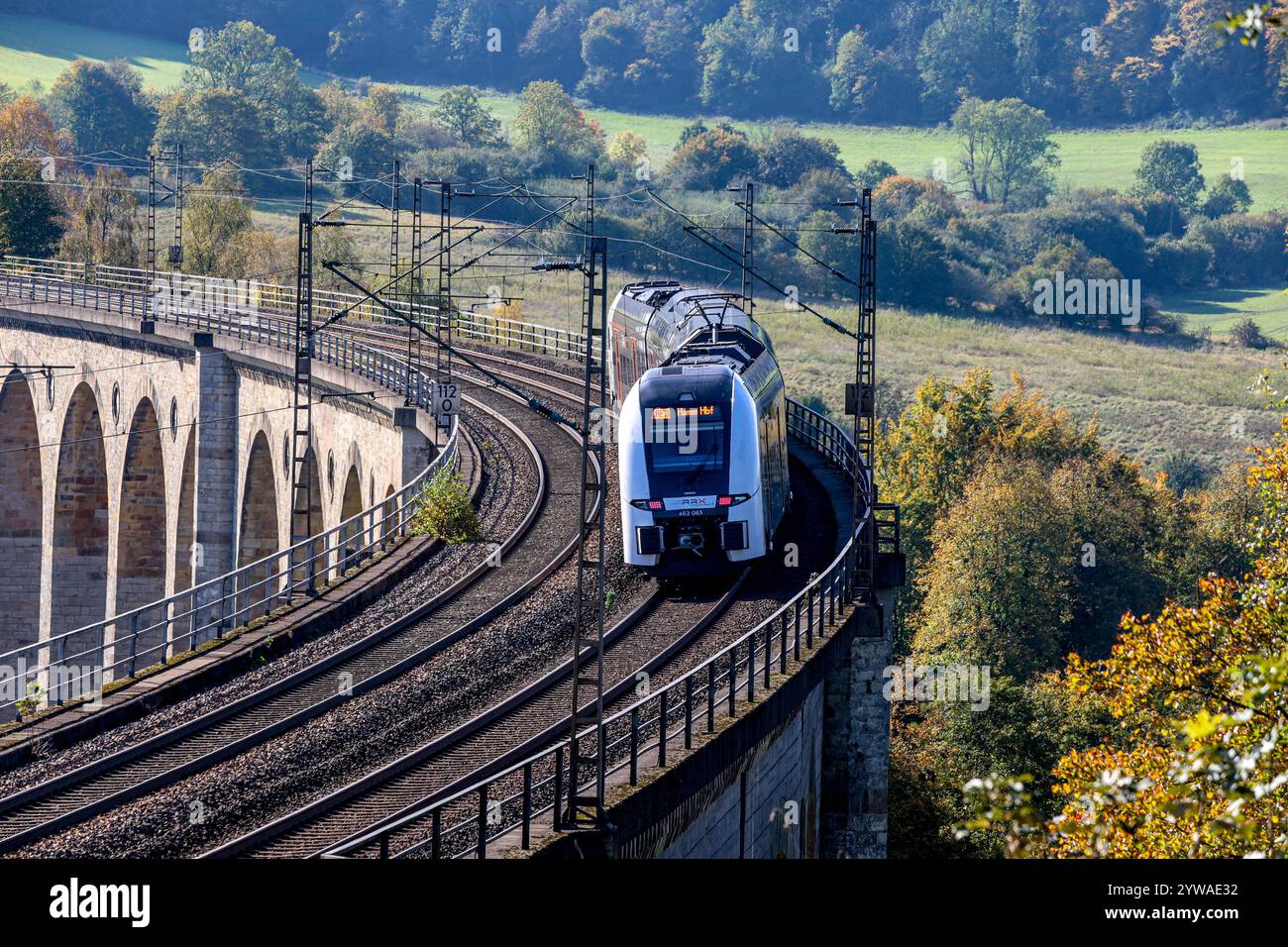 Re 11 Rrx Eisenbahnverkehr auf dem Eisenbahnviadukt Altenbeken. RRX, Rhein-Ruhr ...